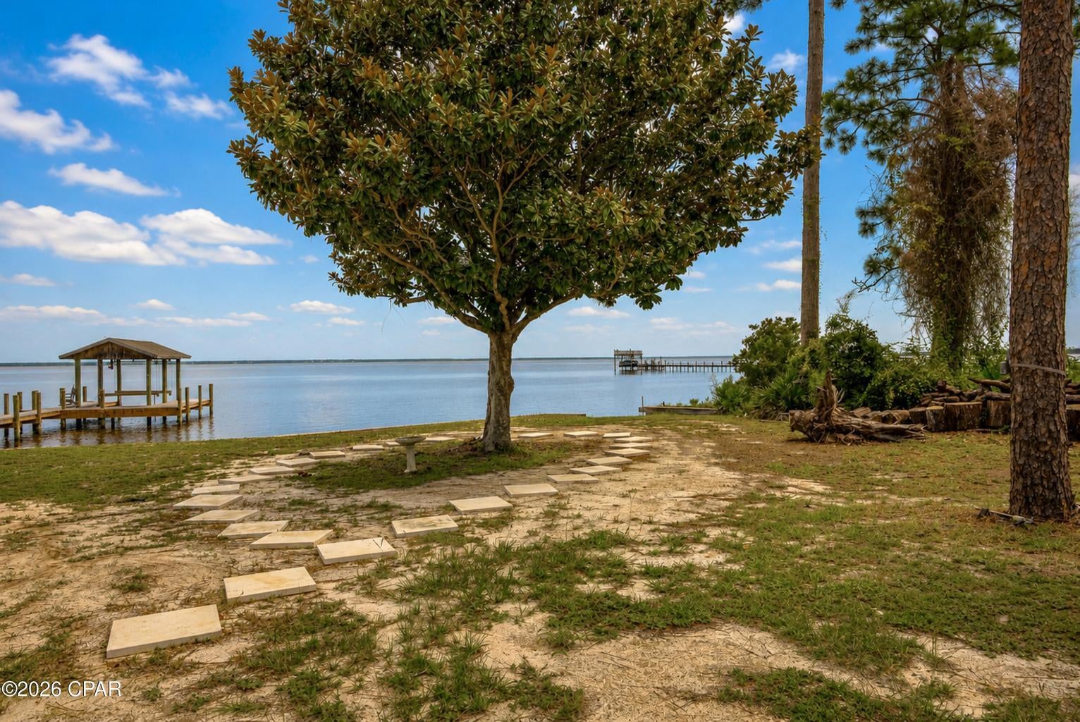COLONY CLUB HARBOUR PH 1 - Residential