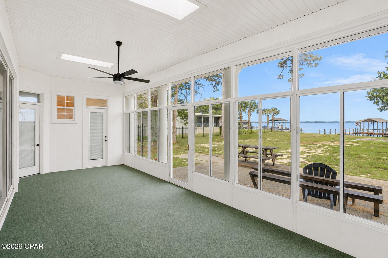 COLONY CLUB HARBOUR PH 1 - Residential