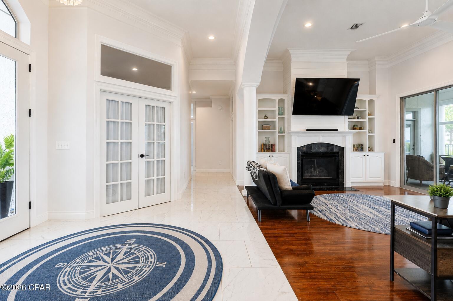 COLONY CLUB HARBOUR PH 1 - Residential