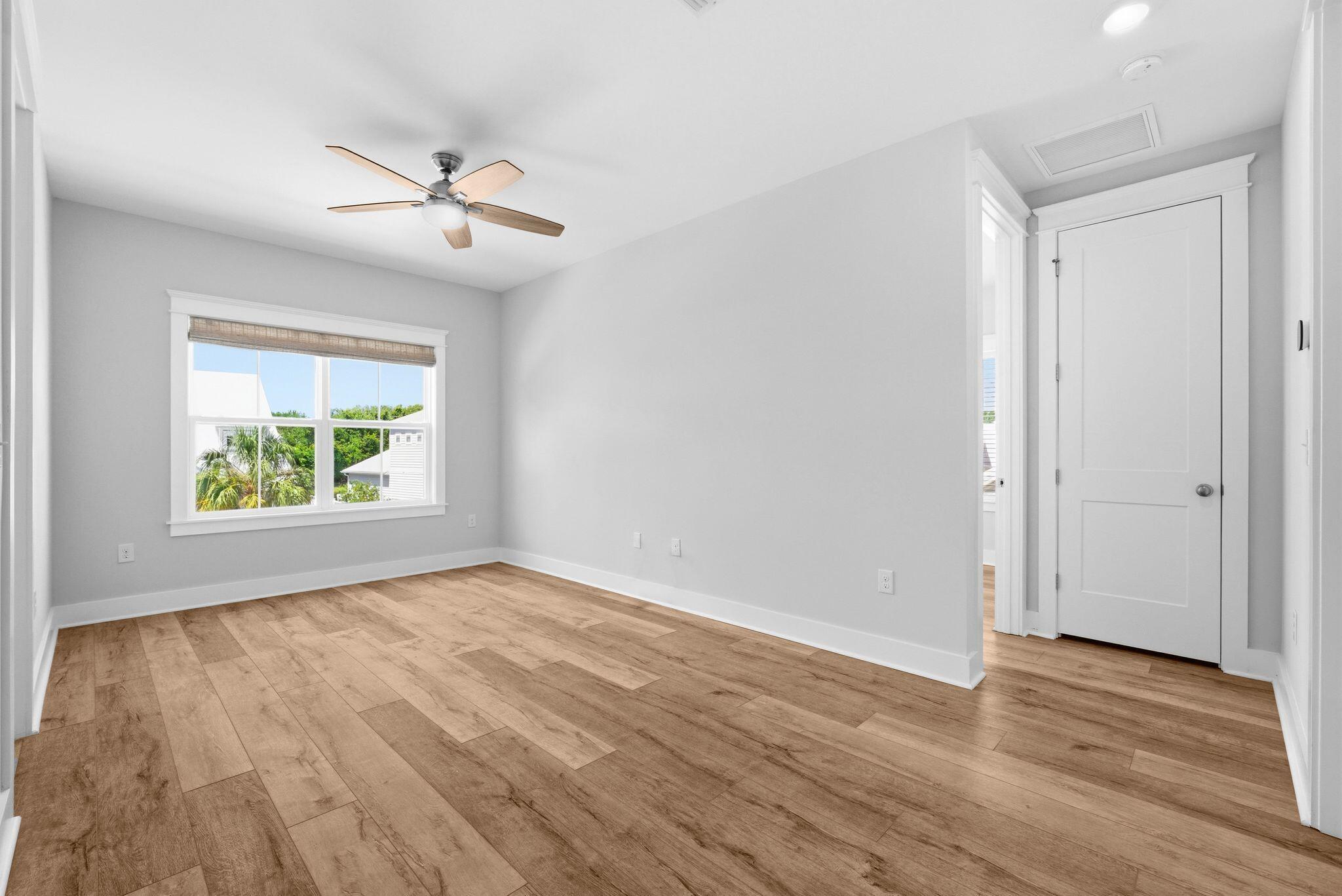 Daxton On The Bay - Residential
