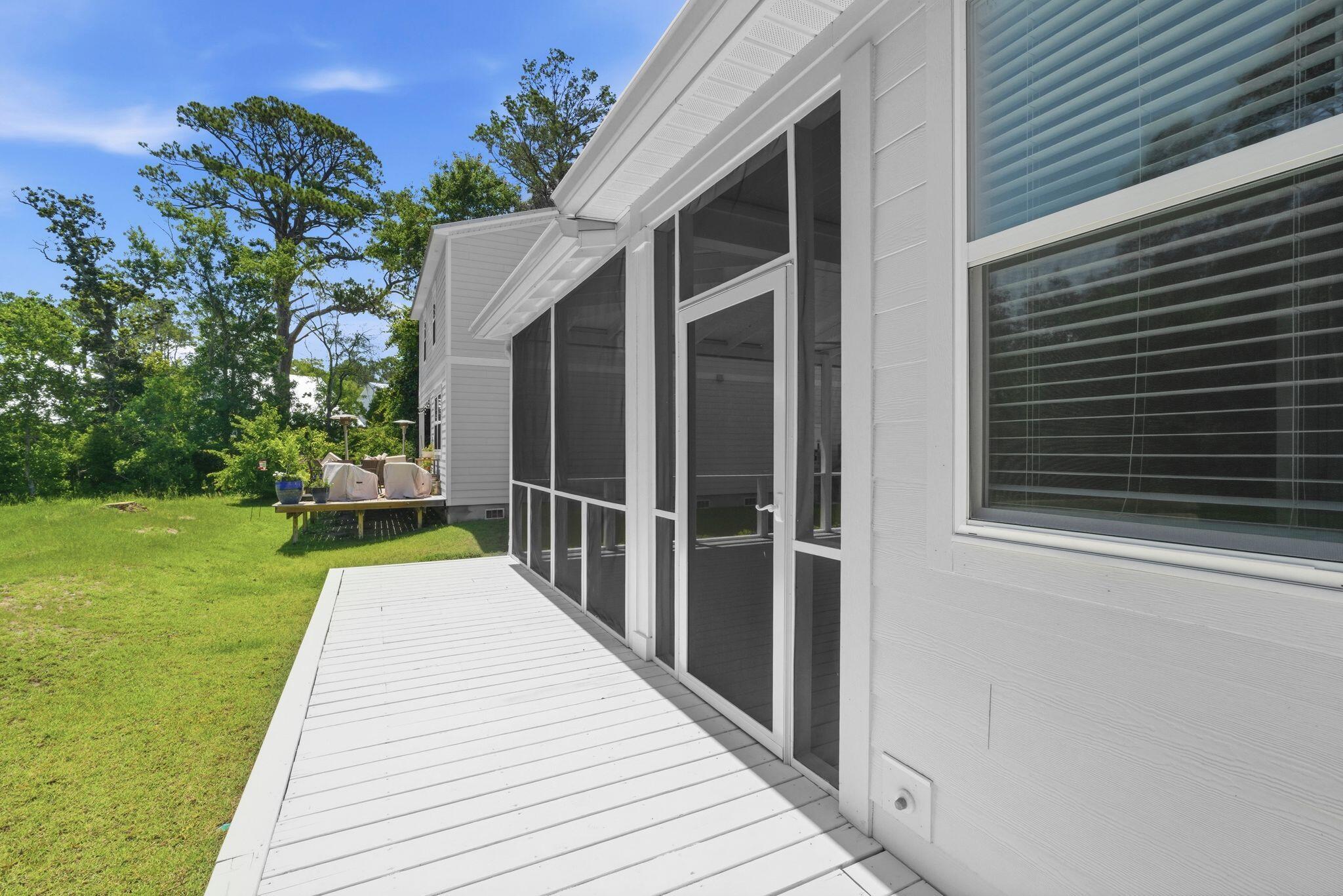 Daxton On The Bay - Residential