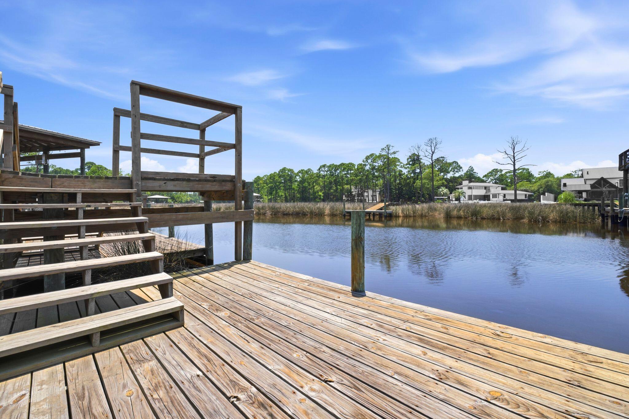 Daxton On The Bay - Residential