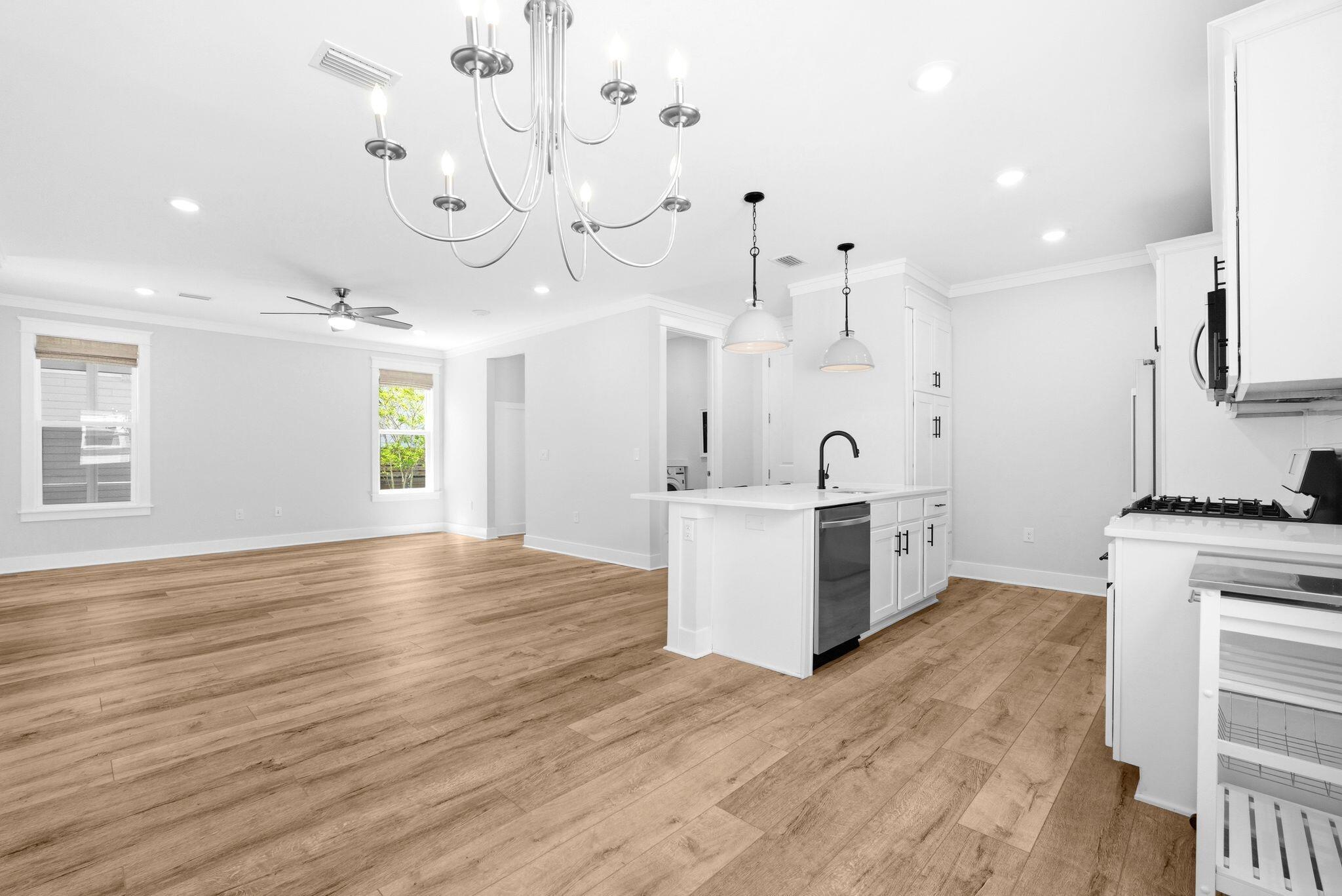 Daxton On The Bay - Residential