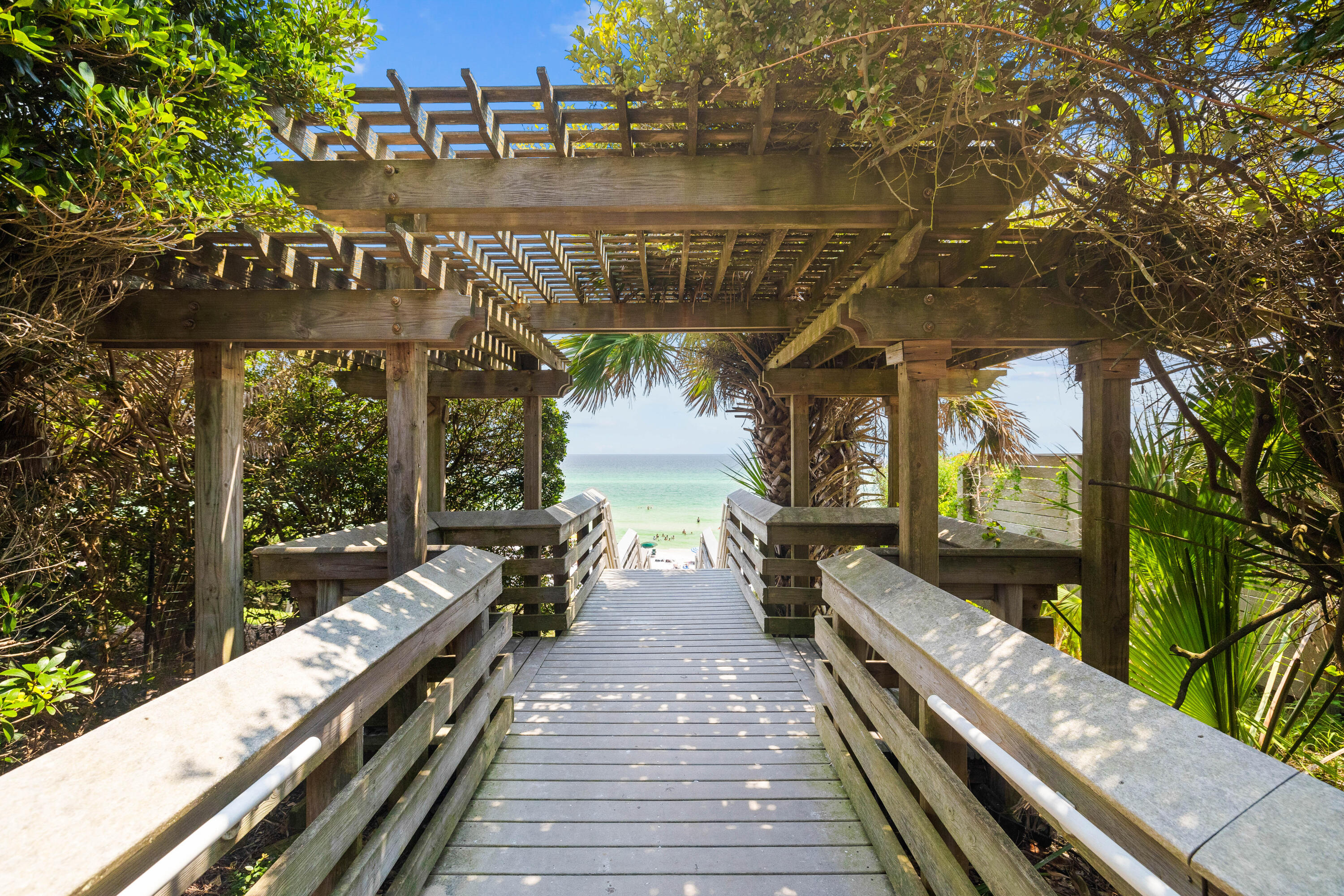 GROVE BY THE SEA - Residential