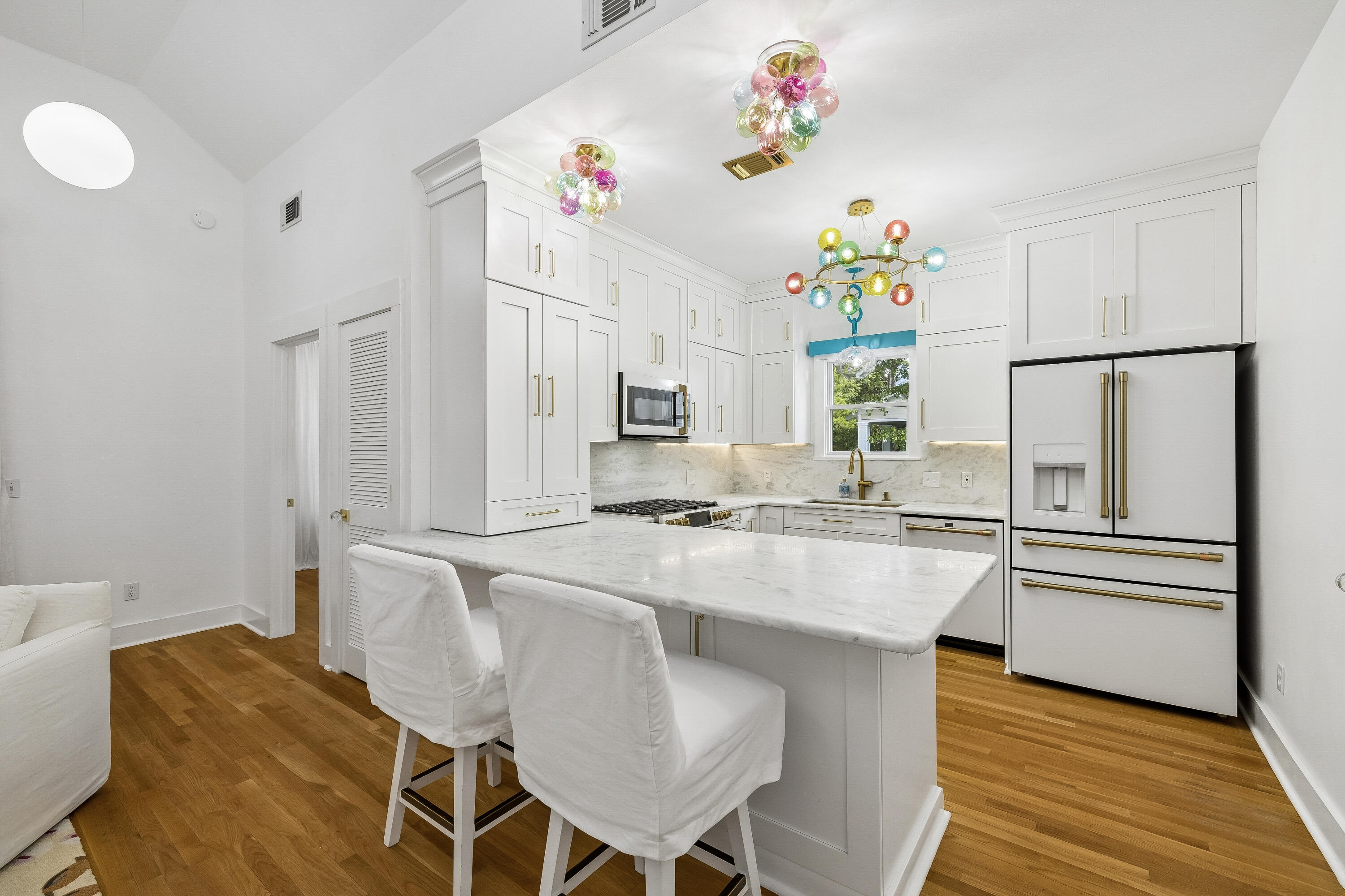 GROVE BY THE SEA - Residential