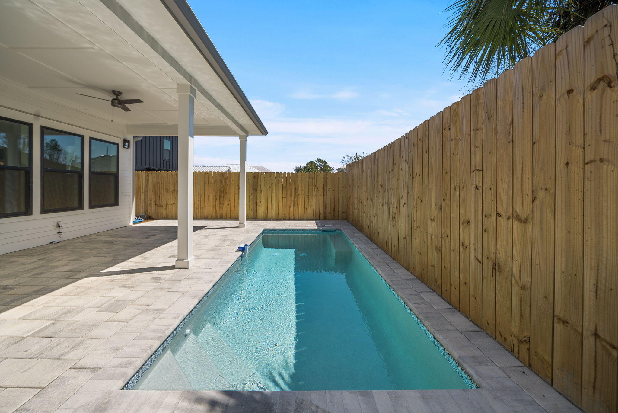 RIVIERA BEACH - Residential