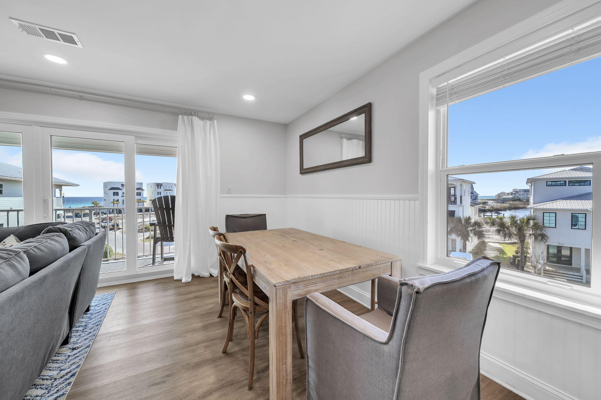 BEACHSIDE VILLAS CONDO - Residential