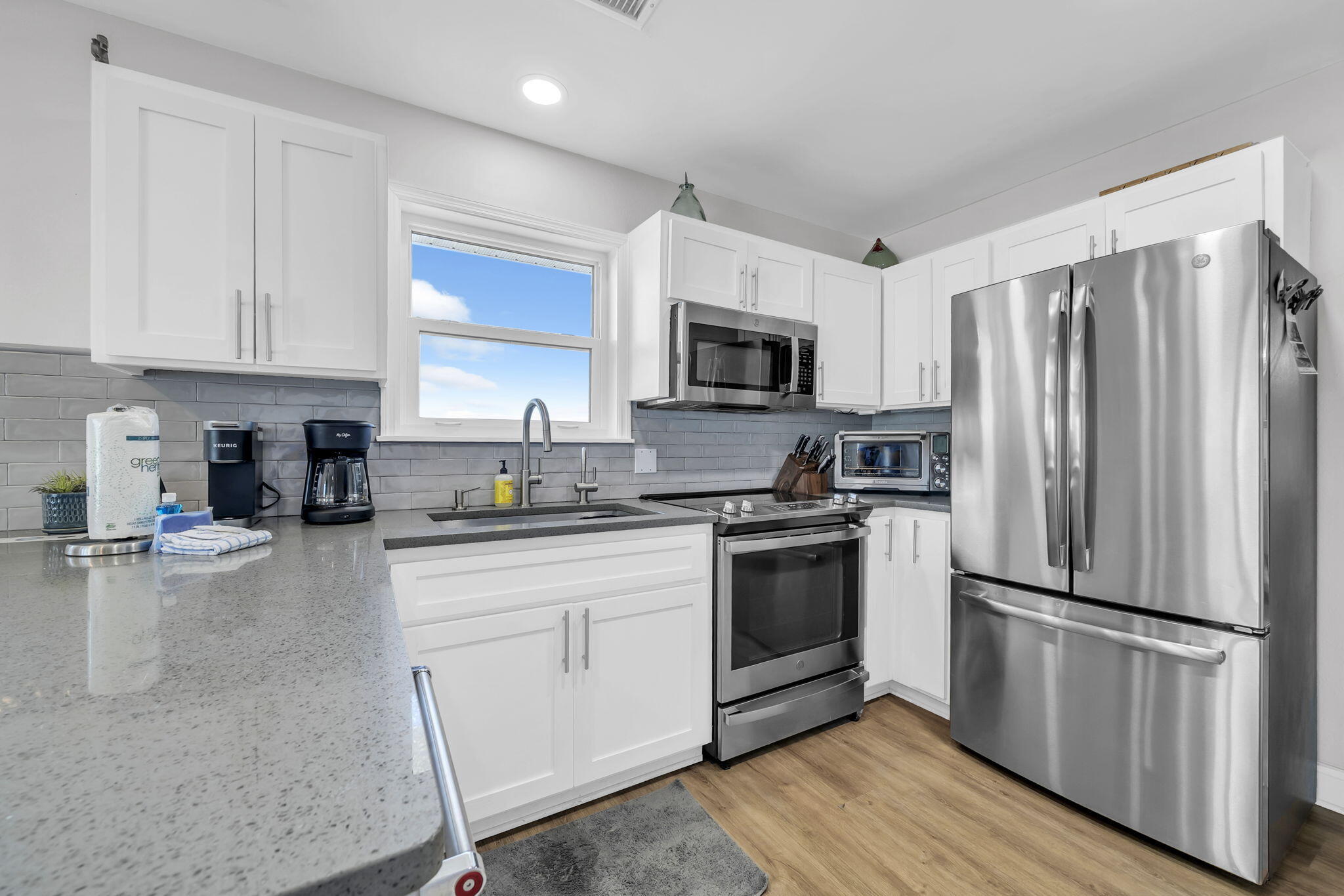 BEACHSIDE VILLAS CONDO - Residential
