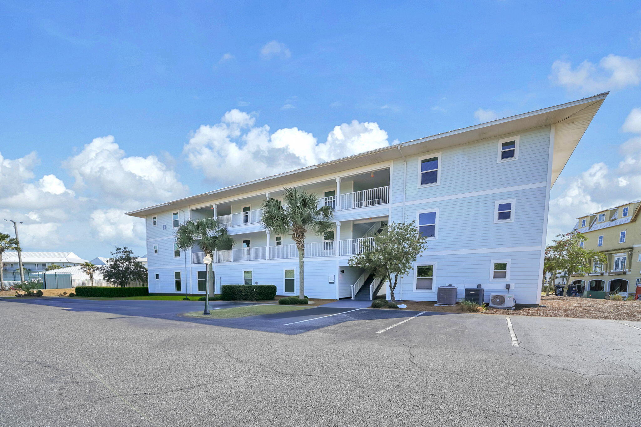 BEACHSIDE VILLAS CONDO - Residential