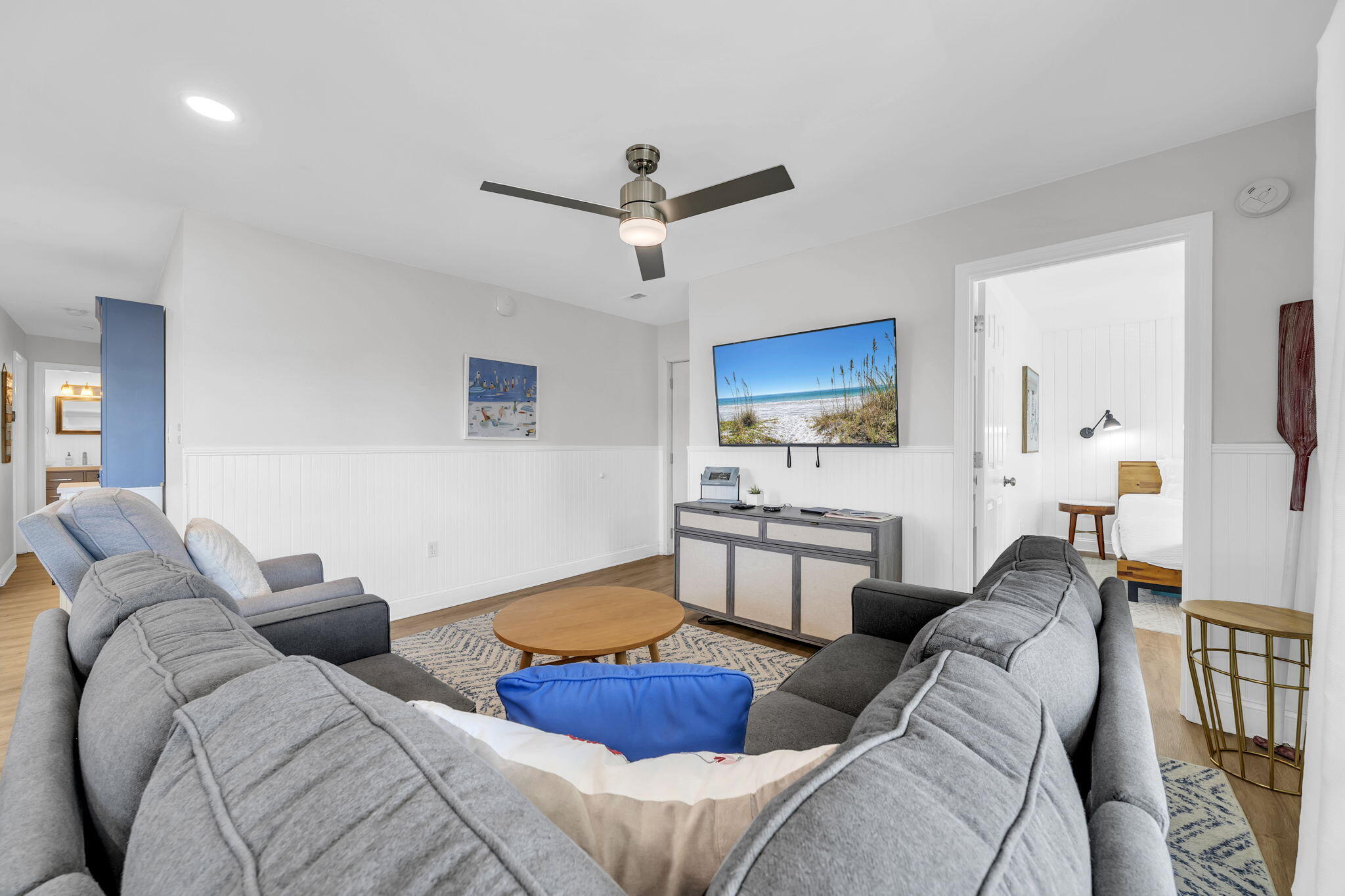 BEACHSIDE VILLAS CONDO - Residential