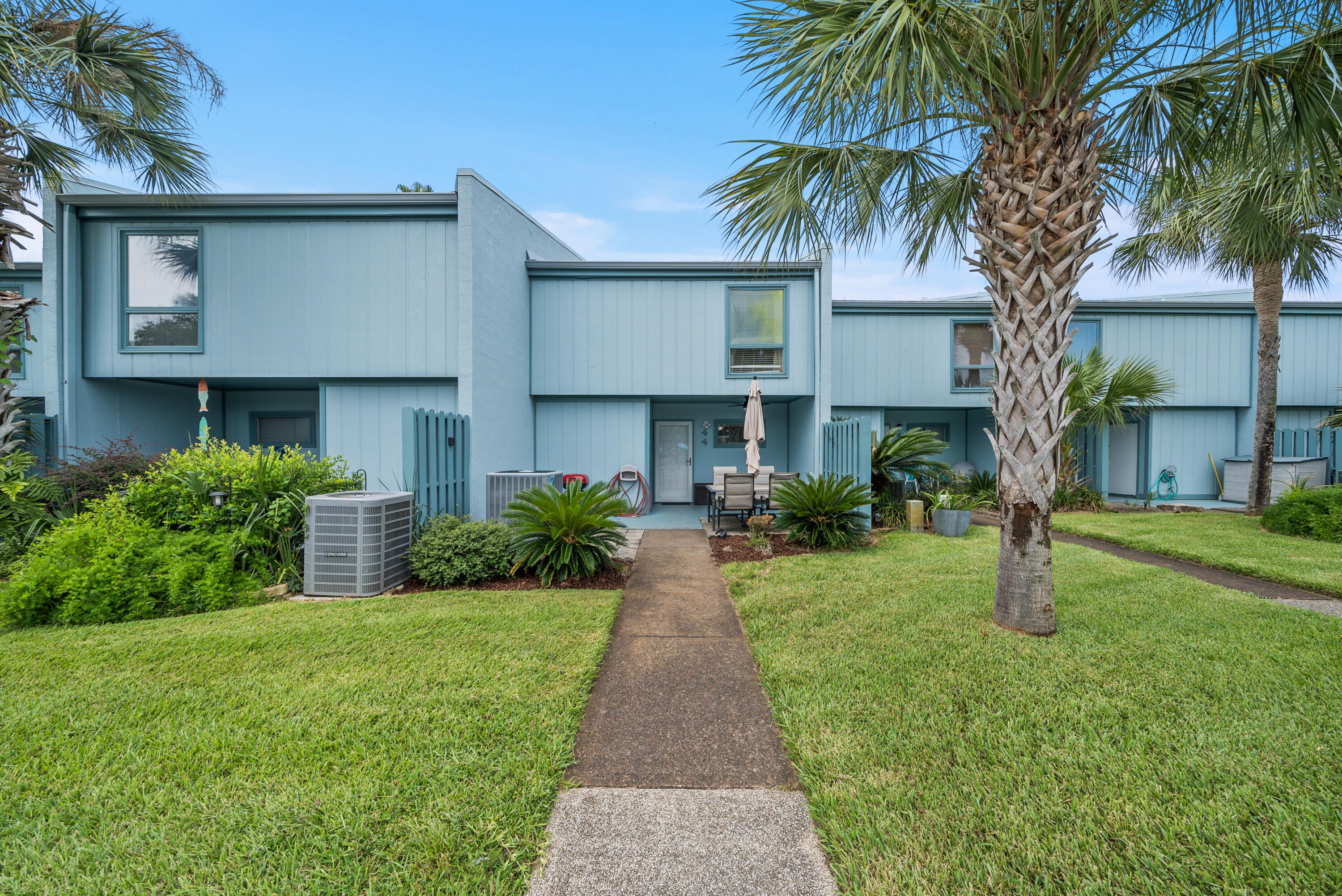 SUNNYSIDE BEACH & TENNIS CONDO - Residential