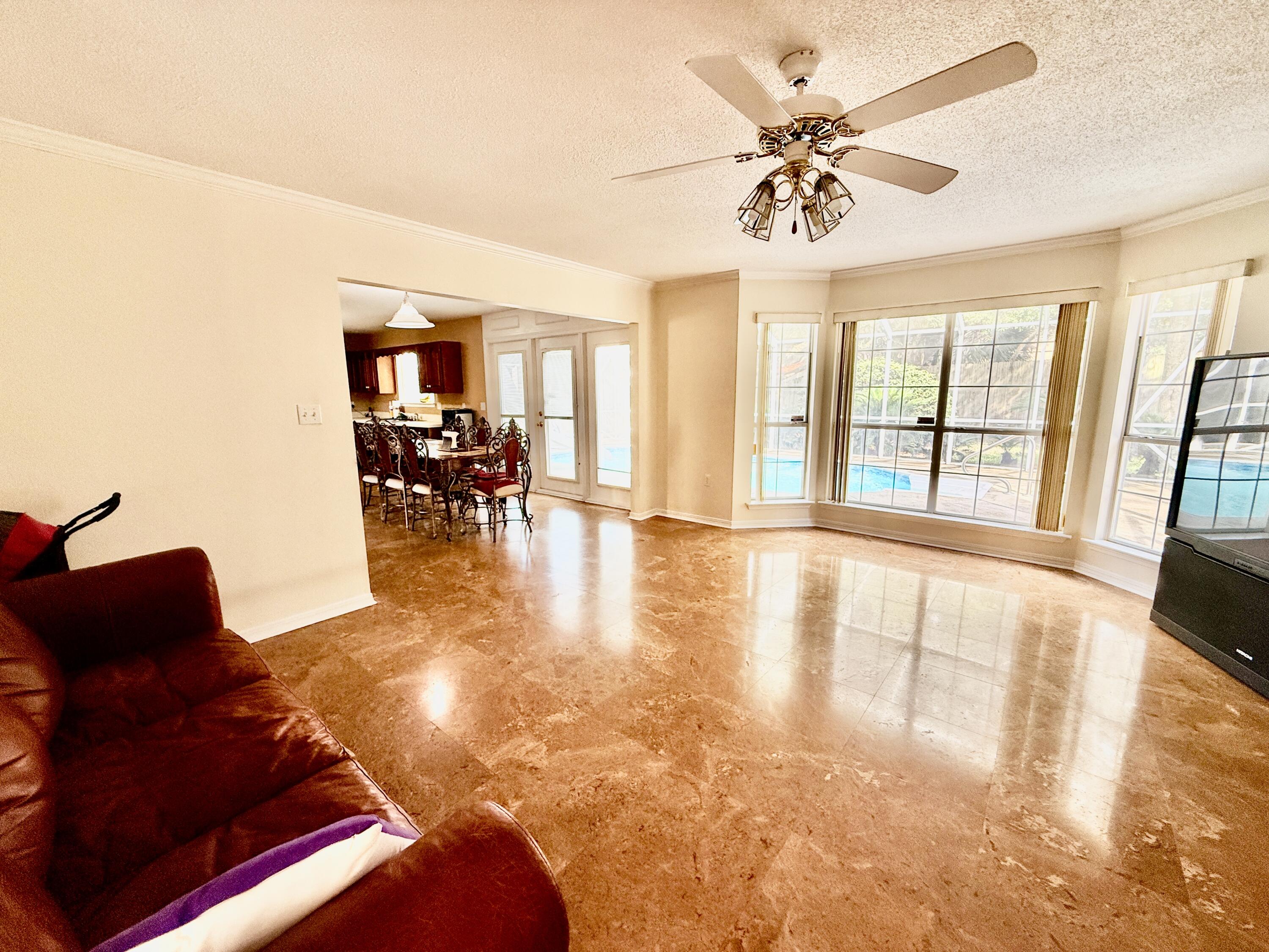 SHALIMAR COMMONS - Residential