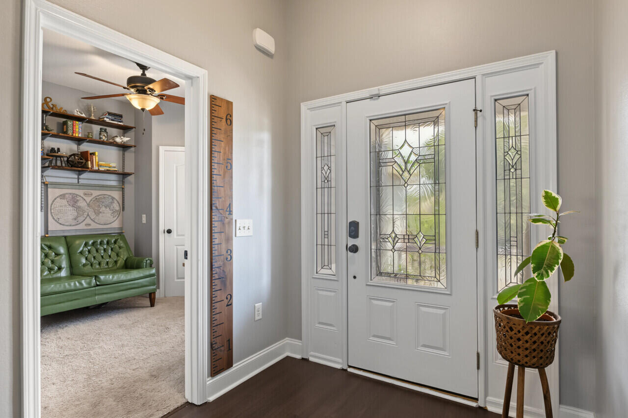FOX VALLEY - Residential