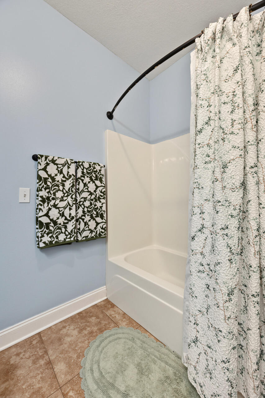 FOX VALLEY - Residential