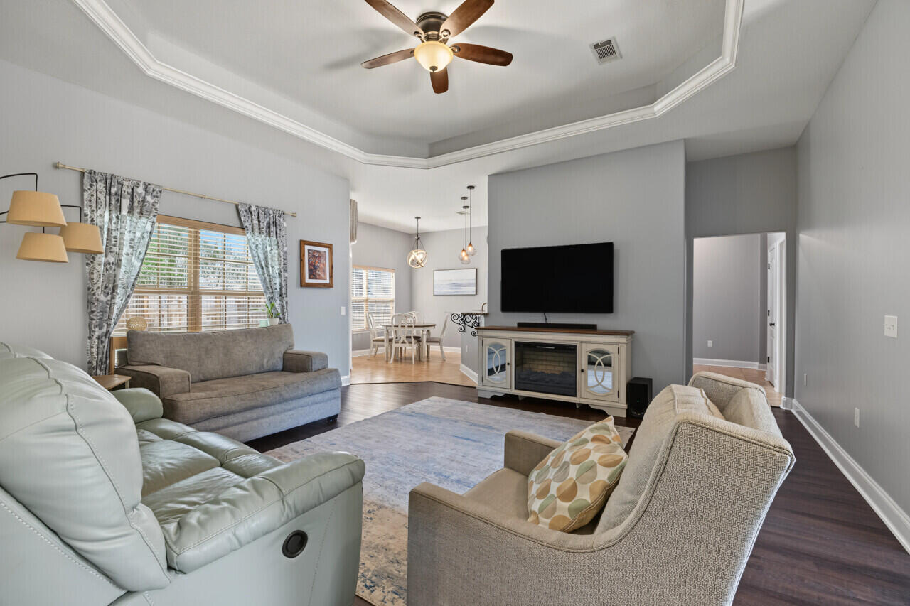 FOX VALLEY - Residential