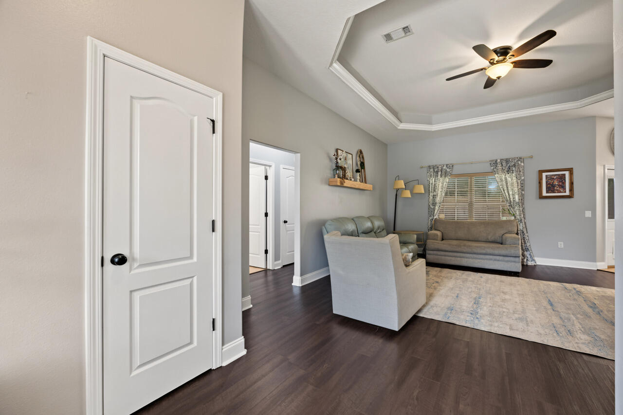 FOX VALLEY - Residential