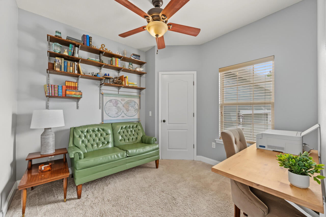 FOX VALLEY - Residential