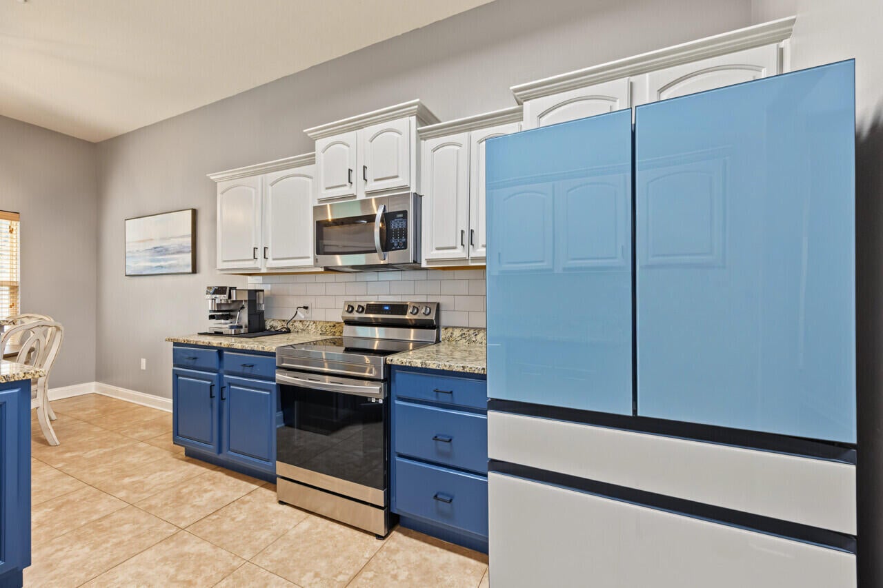 FOX VALLEY - Residential
