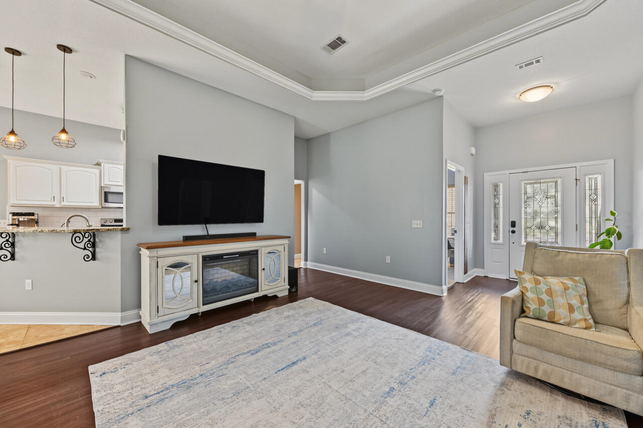 FOX VALLEY - Residential