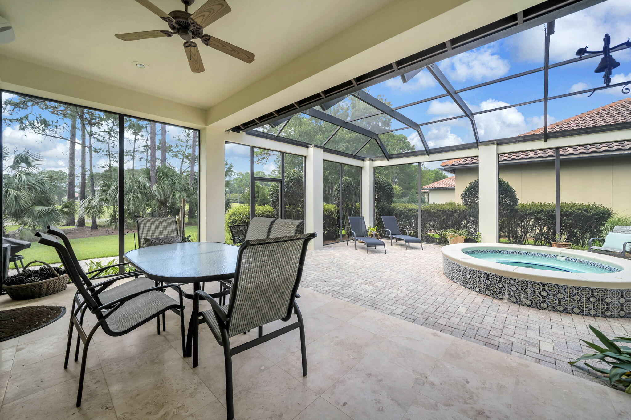 VINEYARD AT RAVEN OAKS - Residential
