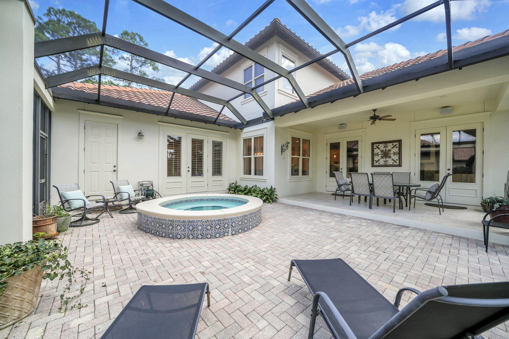 VINEYARD AT RAVEN OAKS - Residential