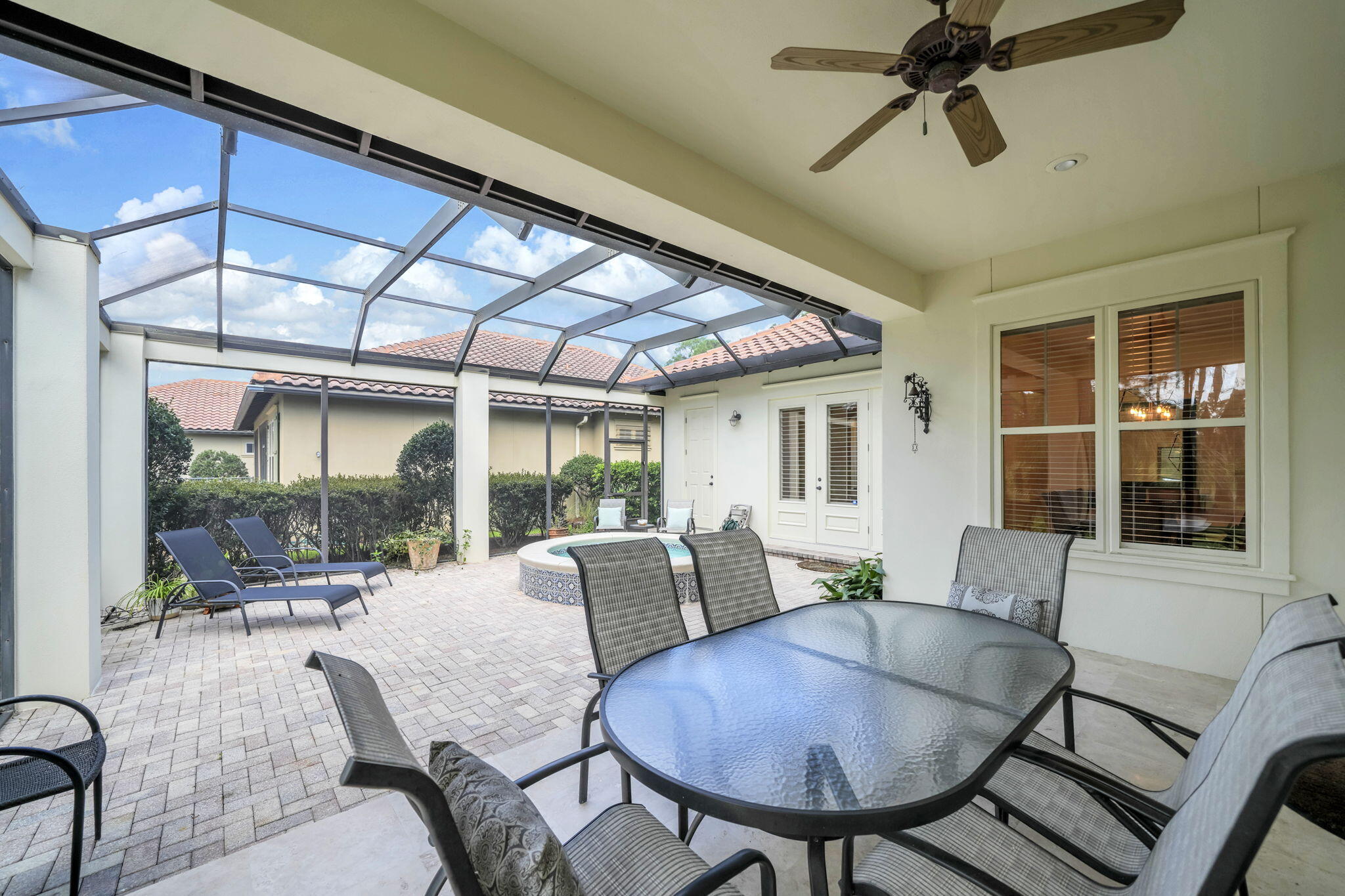 VINEYARD AT RAVEN OAKS - Residential