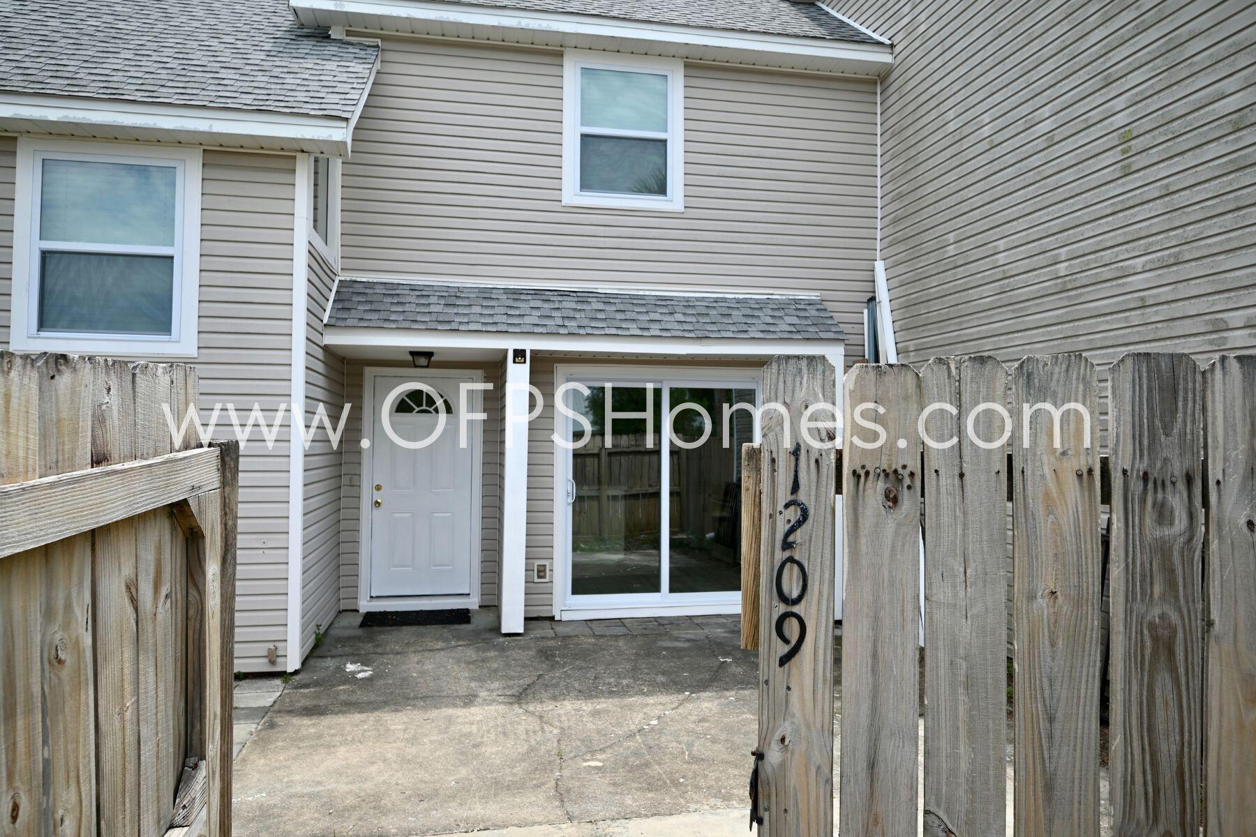 QUIETWOOD T/H - Residential Lease
