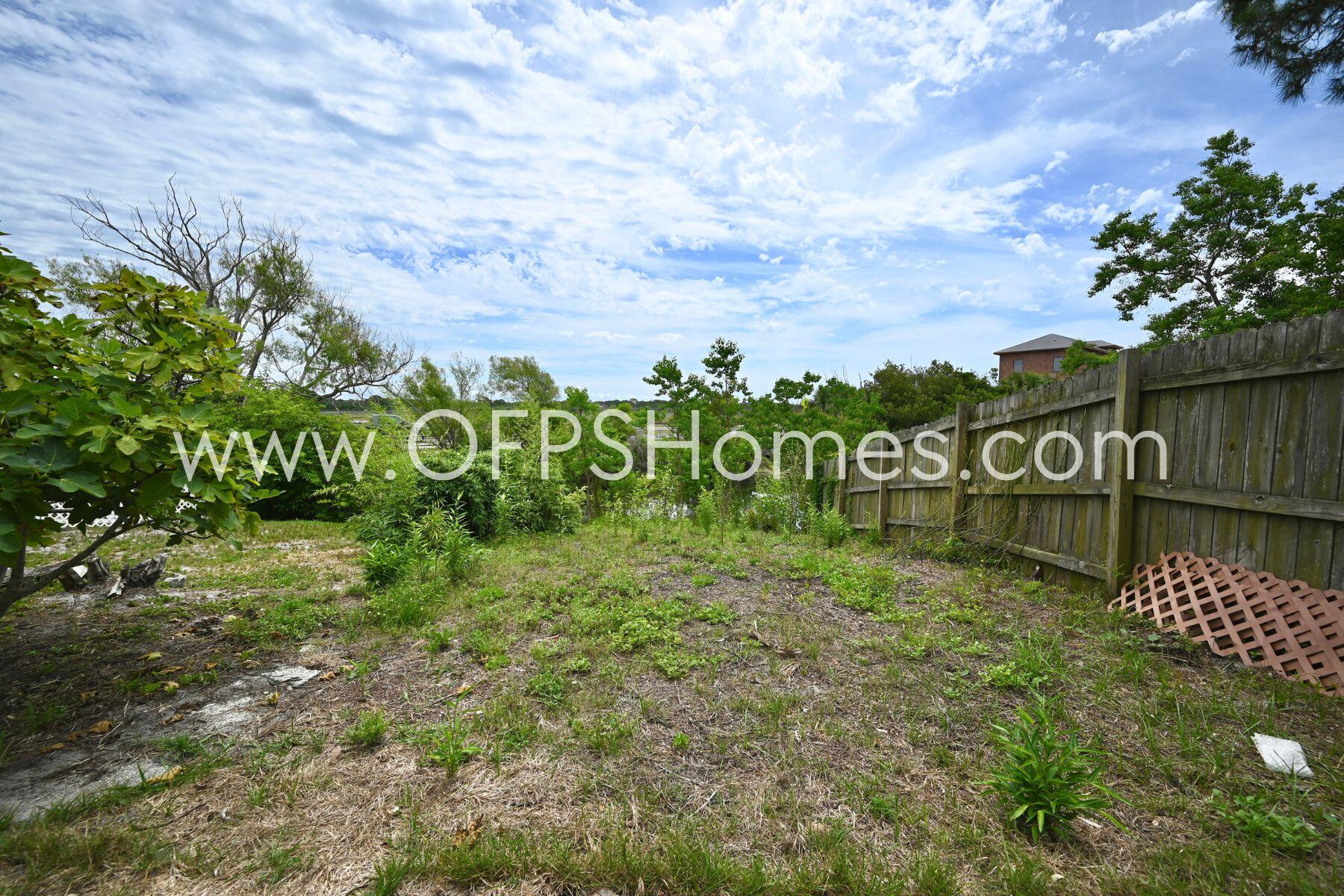 QUIETWOOD T/H - Residential Lease