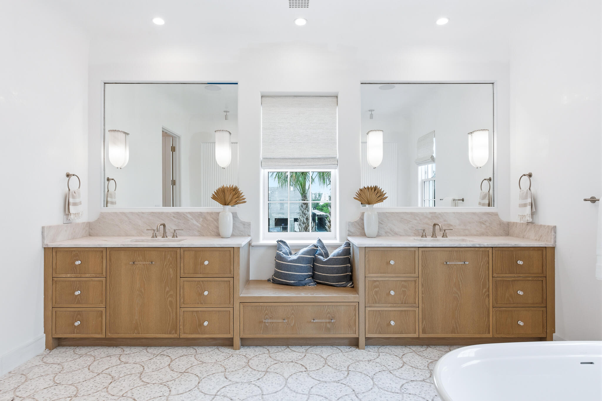 ALYS BEACH - Residential