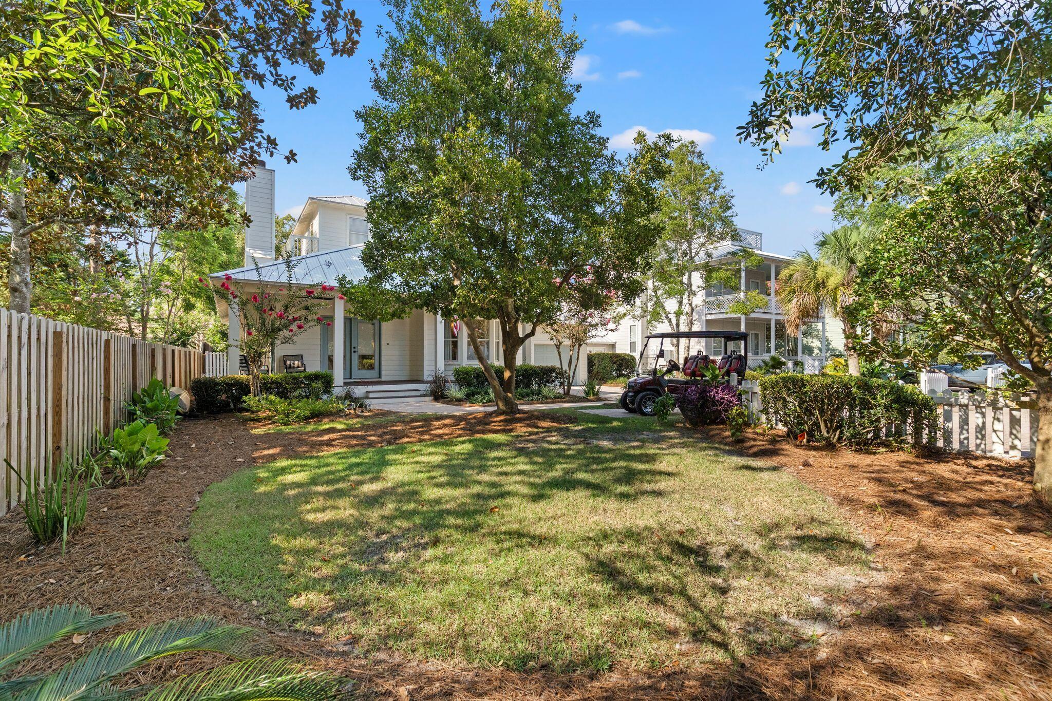 CRYSTAL LAKE PHASE I - Residential