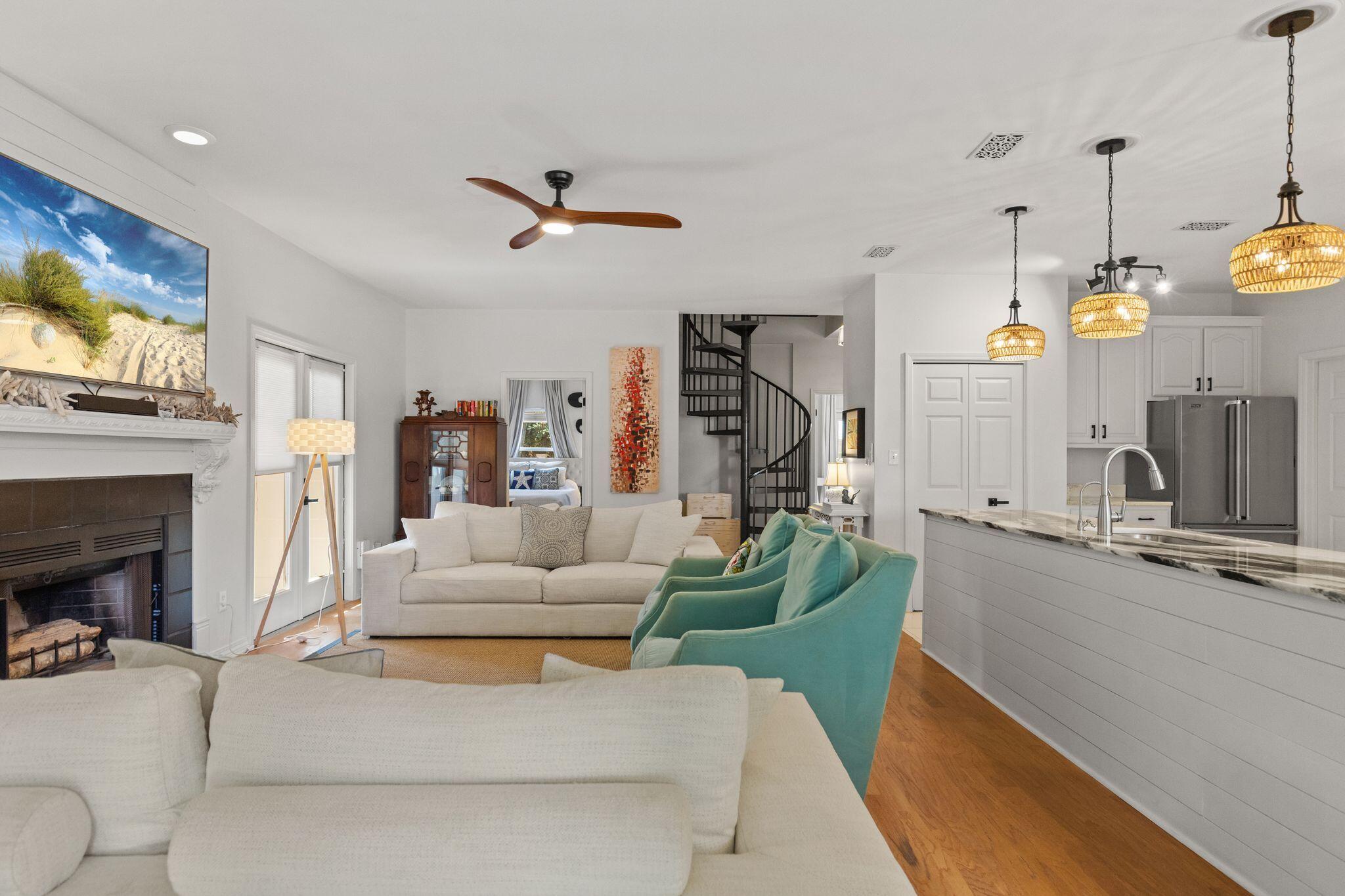 CRYSTAL LAKE PHASE I - Residential