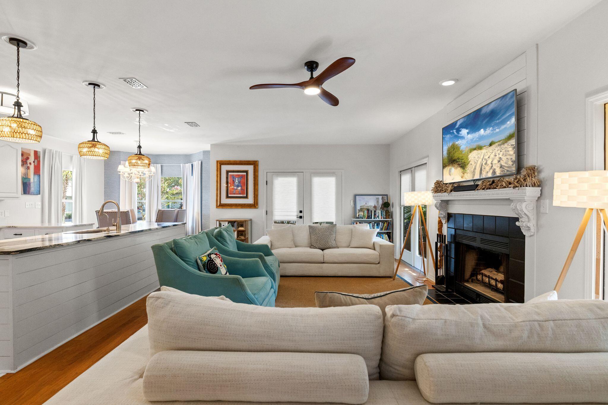 CRYSTAL LAKE PHASE I - Residential