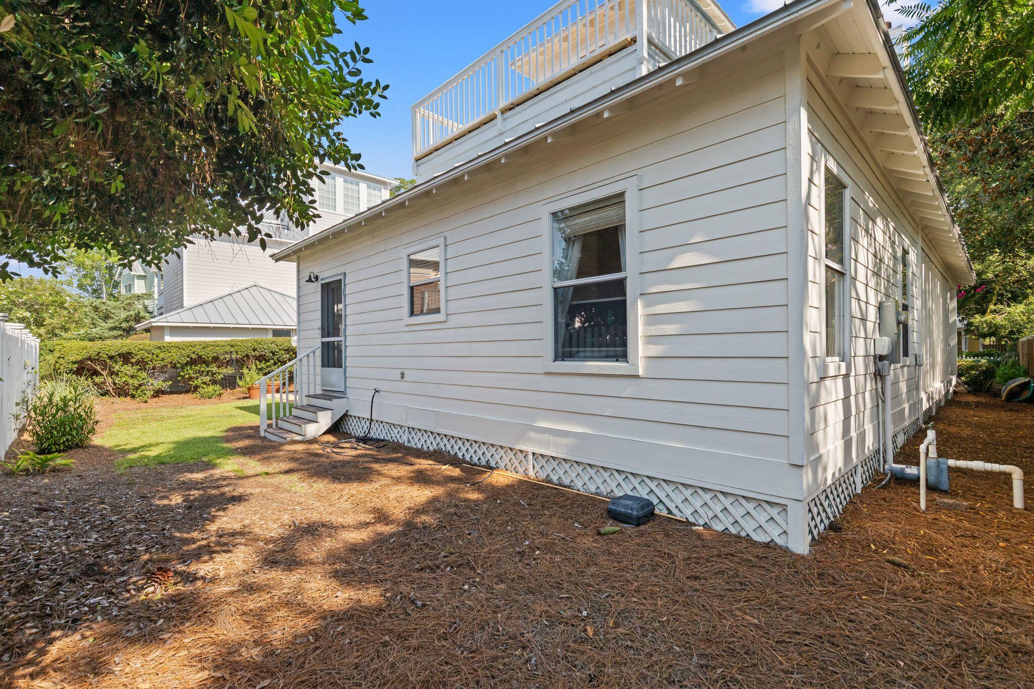 CRYSTAL LAKE PHASE I - Residential