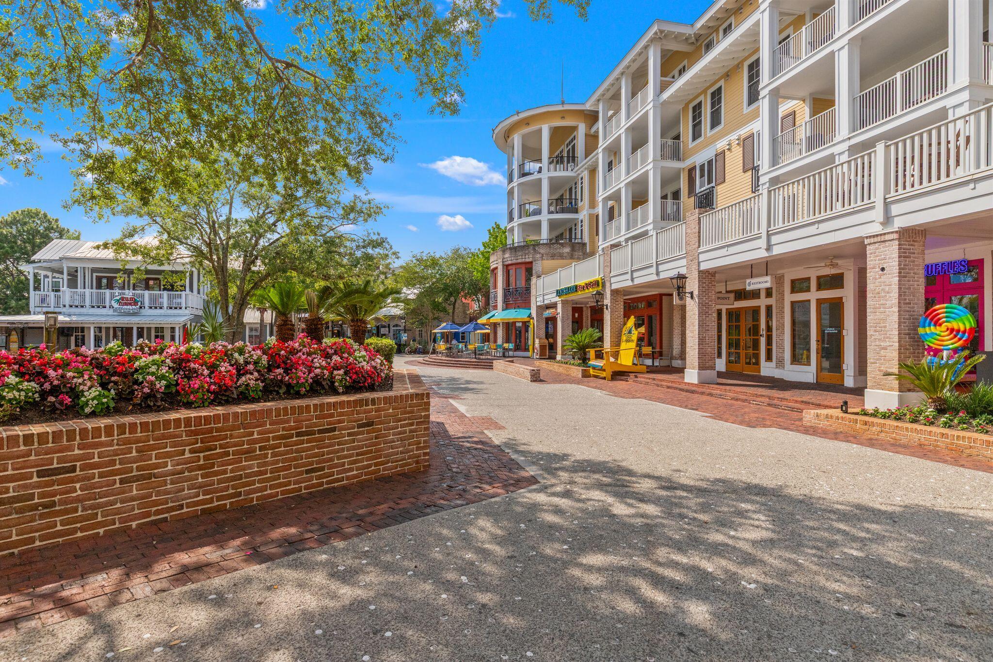 CRYSTAL LAKE PHASE I - Residential