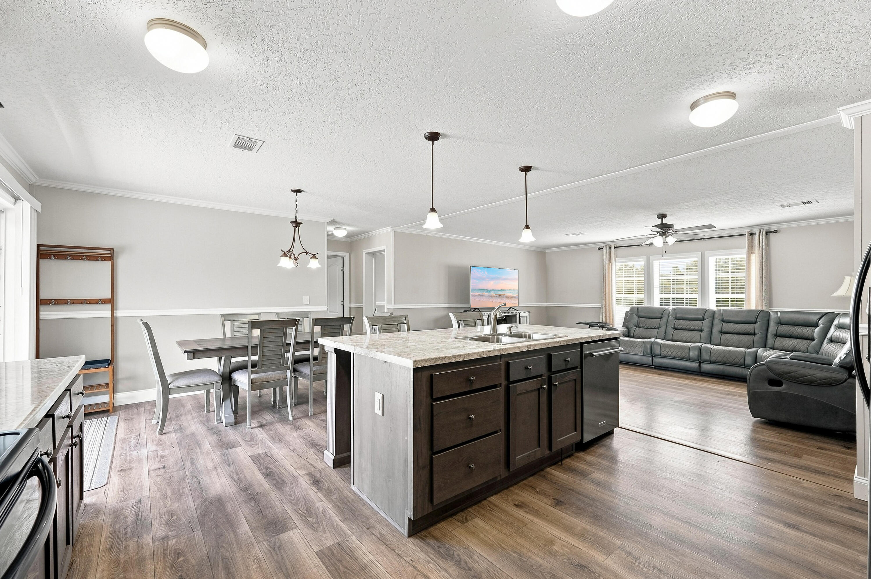 OAKWOOD HILLS - Residential