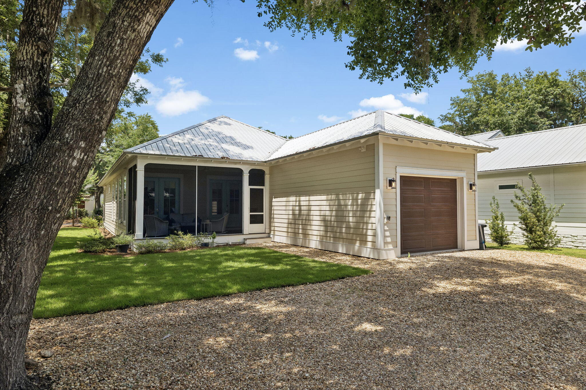 GRAYTON BAYOU - Residential
