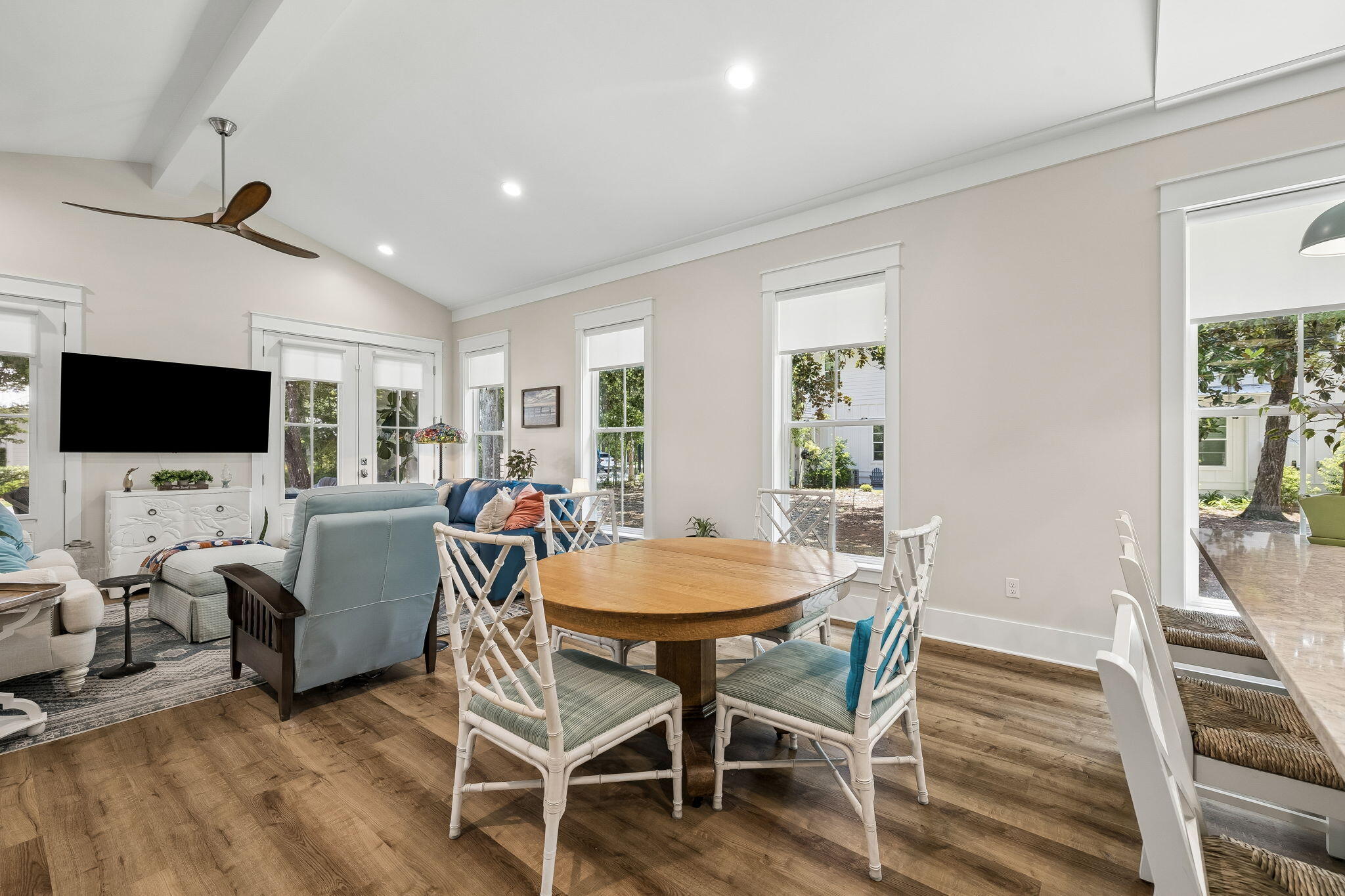 GRAYTON BAYOU - Residential
