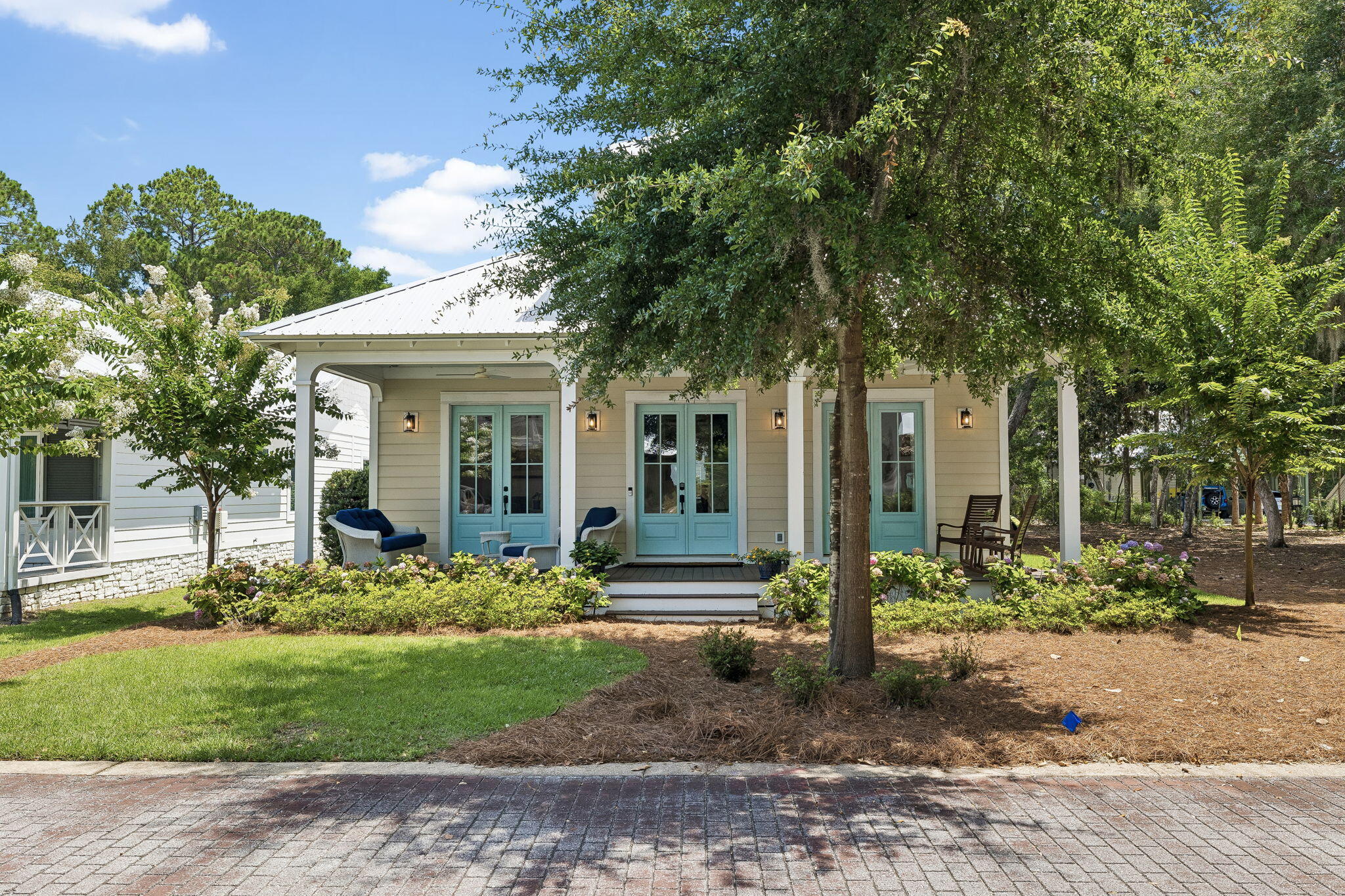 GRAYTON BAYOU - Residential