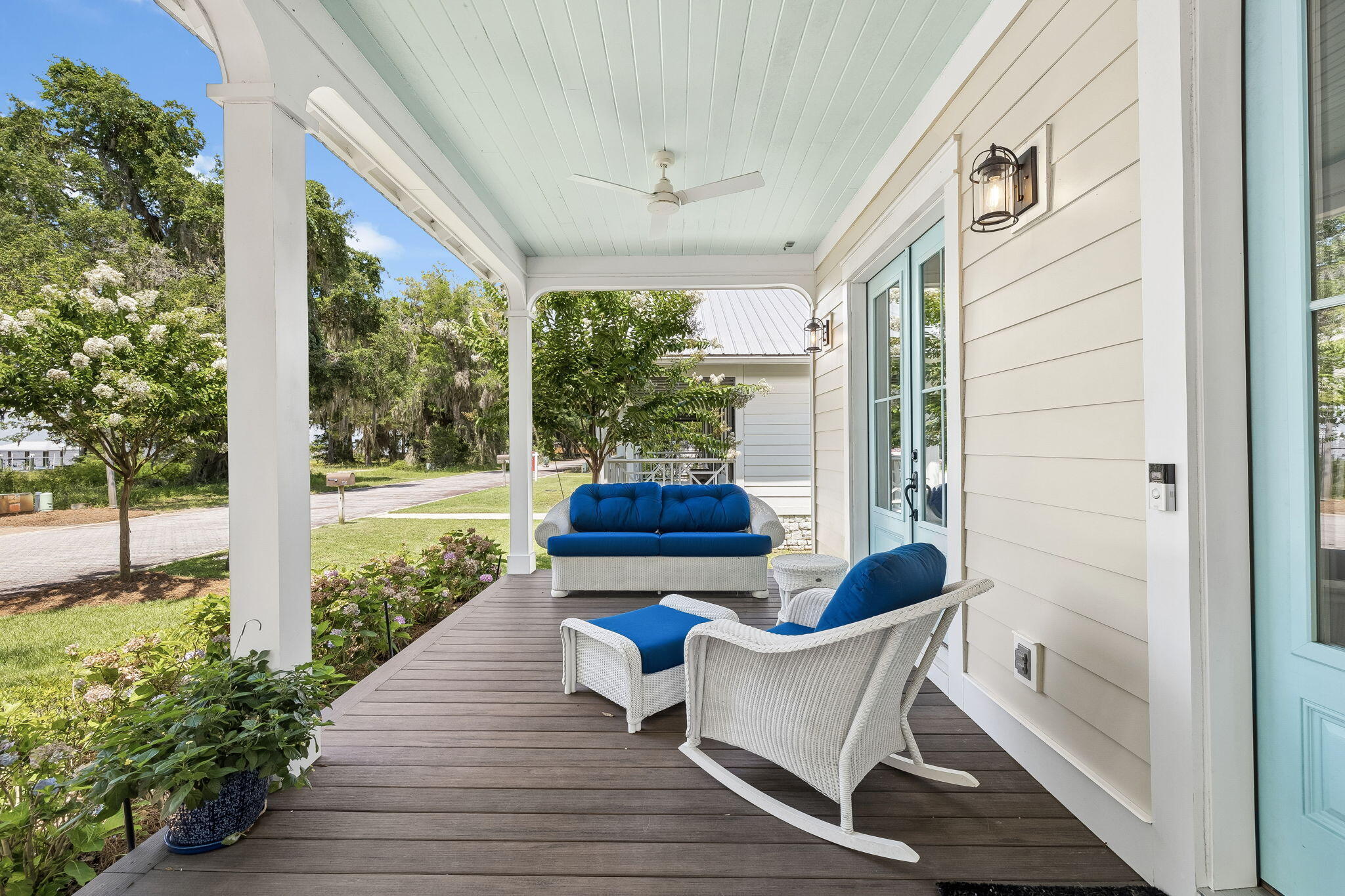 GRAYTON BAYOU - Residential