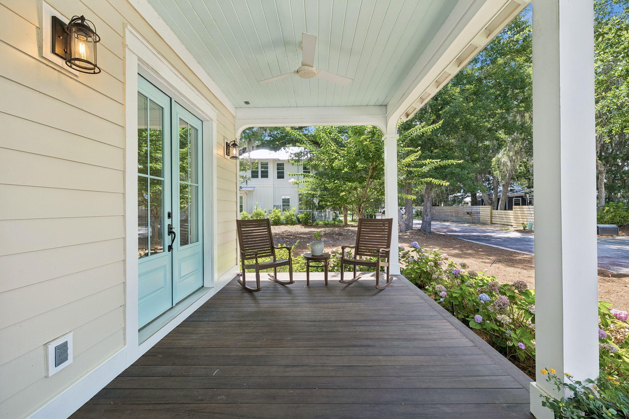GRAYTON BAYOU - Residential