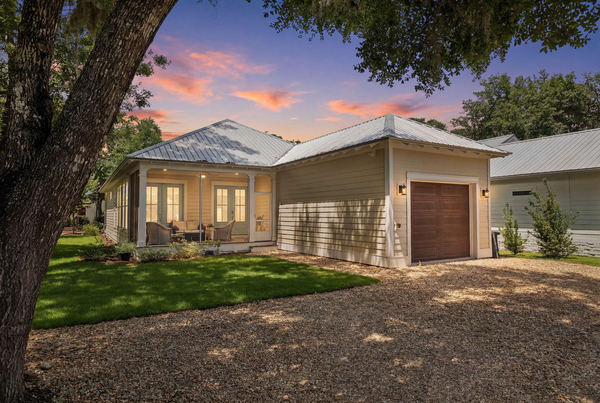 GRAYTON BAYOU - Residential