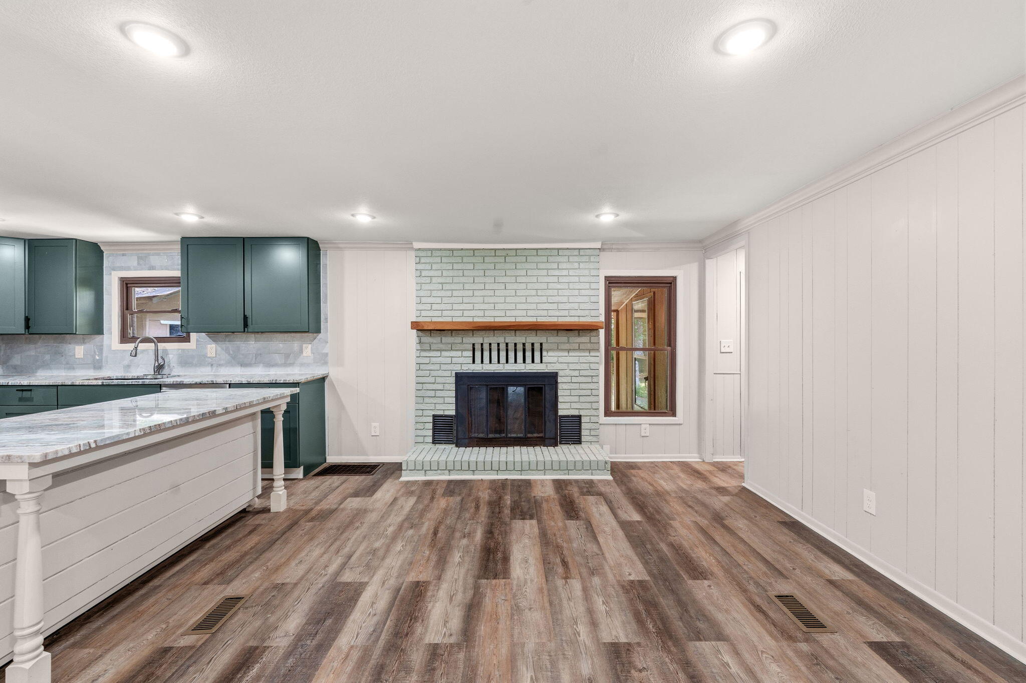 Howell Bluff - Residential