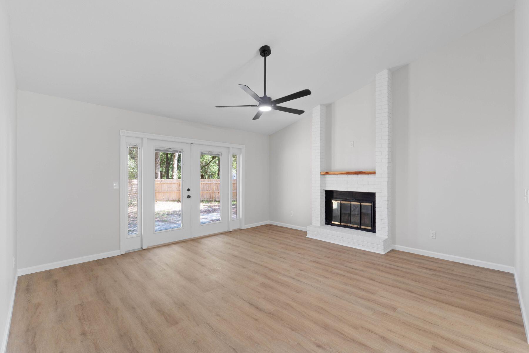 CEDAR RIDGE - Residential