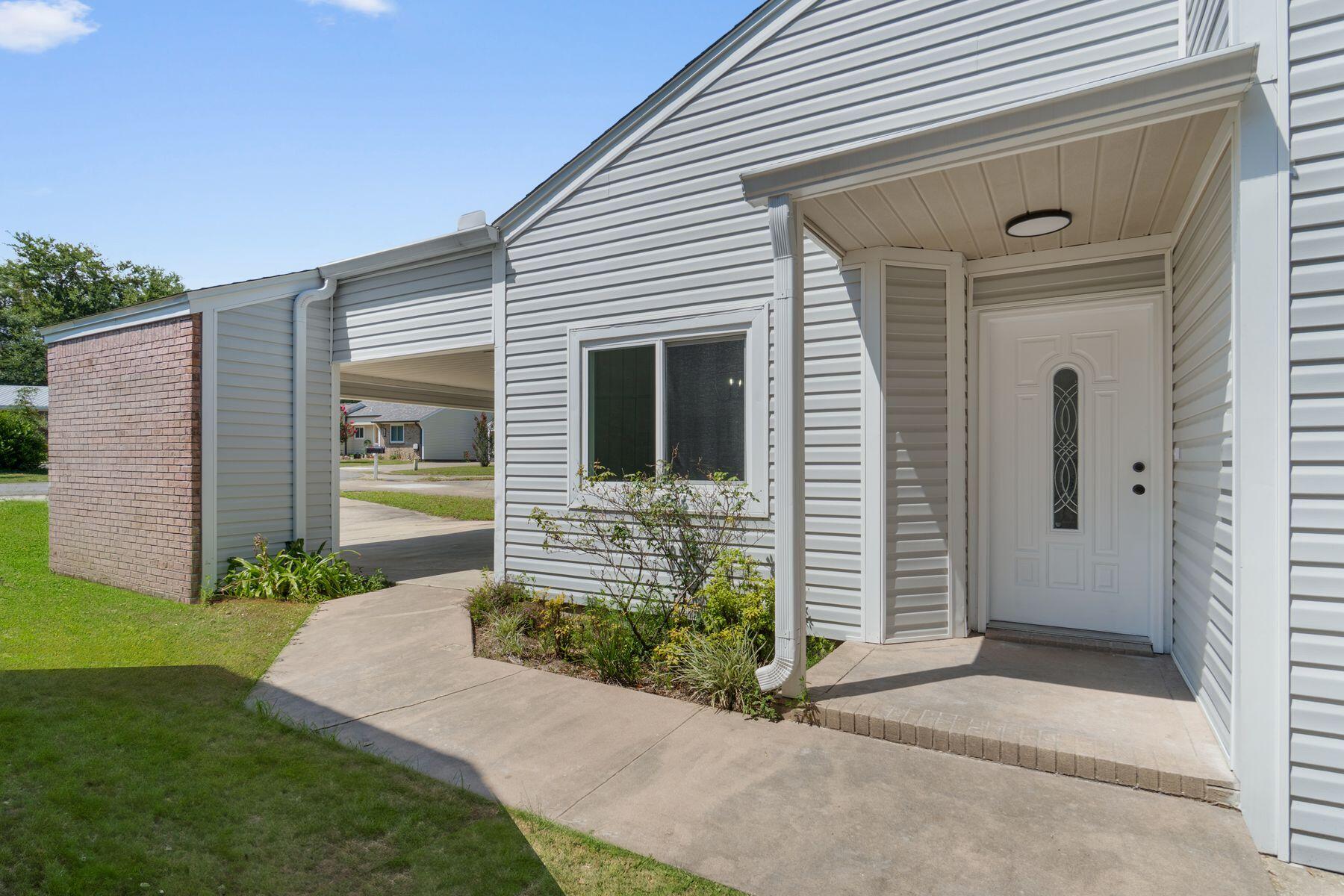 CEDAR RIDGE - Residential