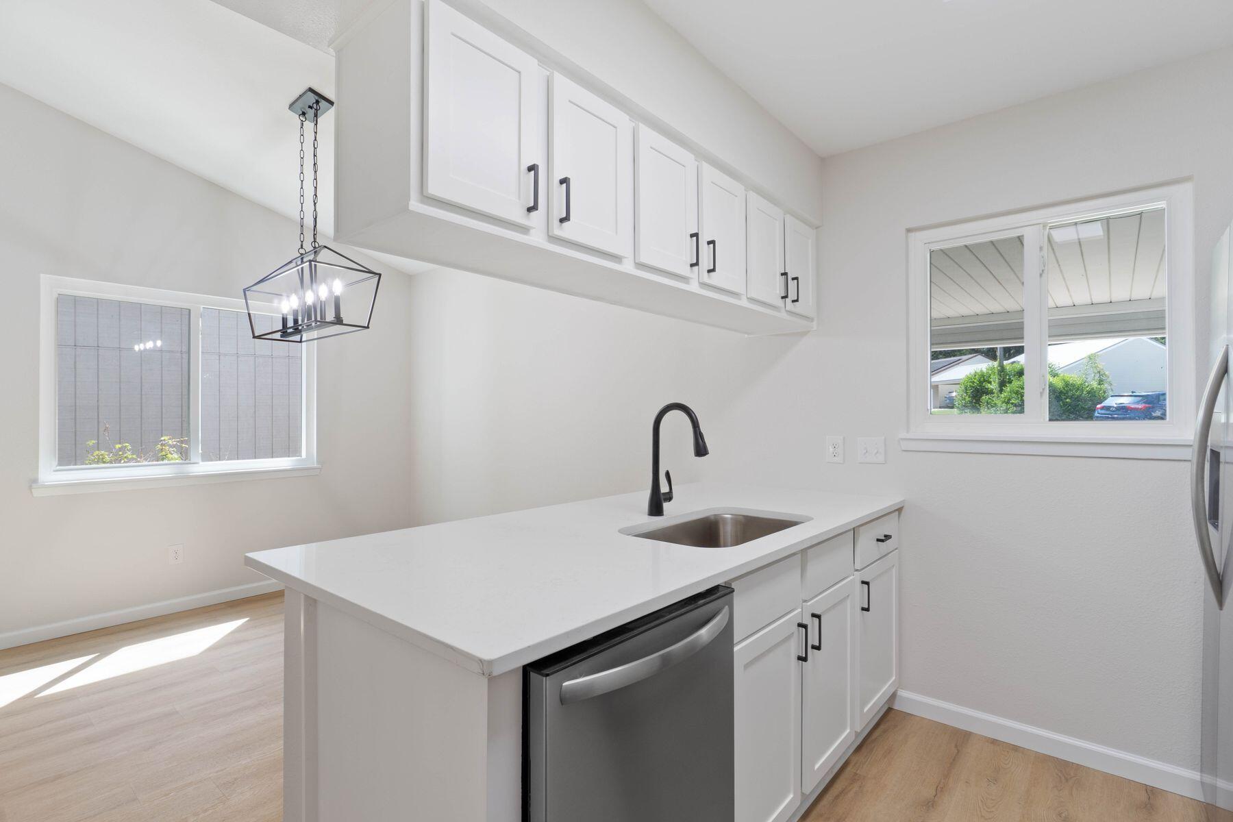 CEDAR RIDGE - Residential