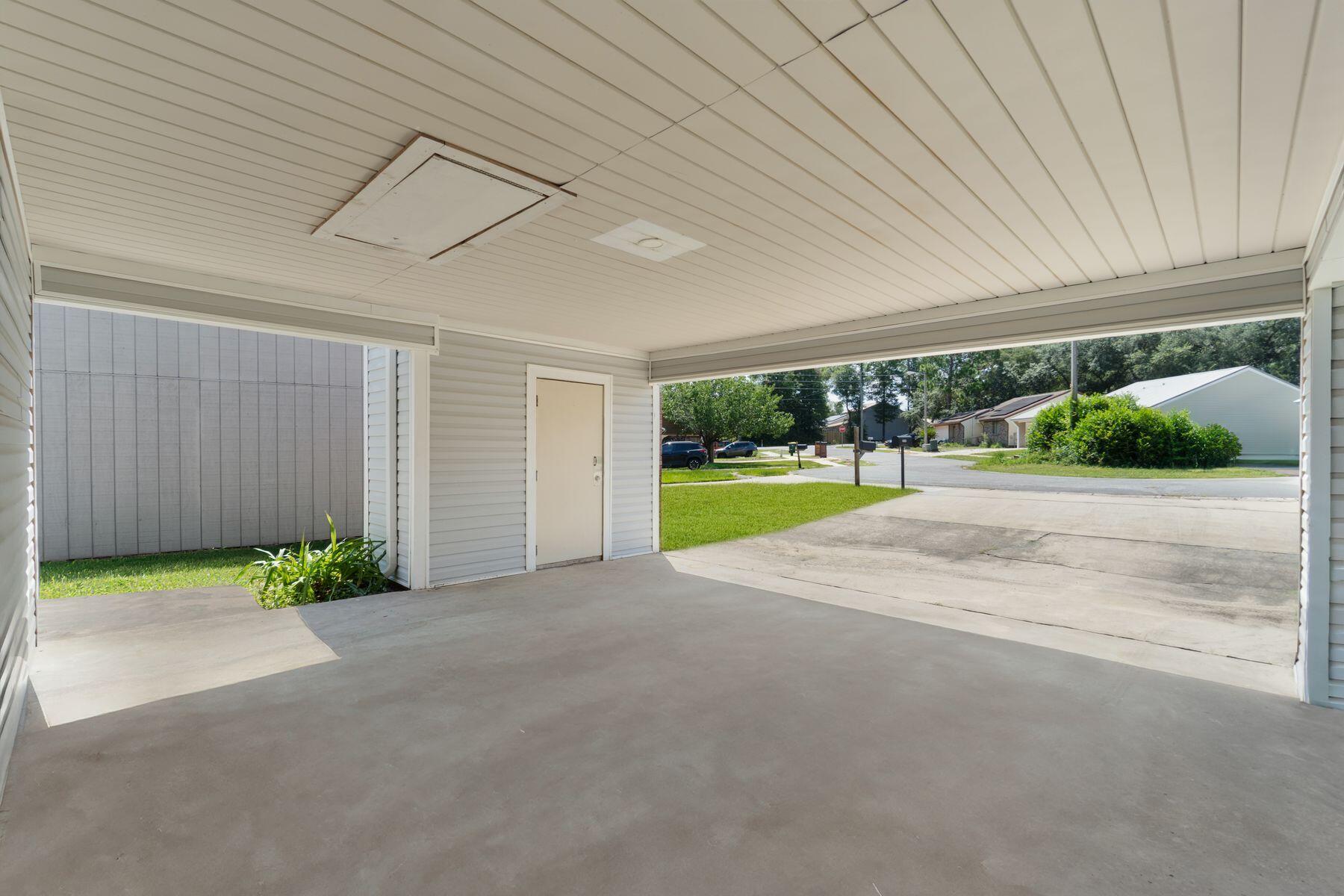 CEDAR RIDGE - Residential