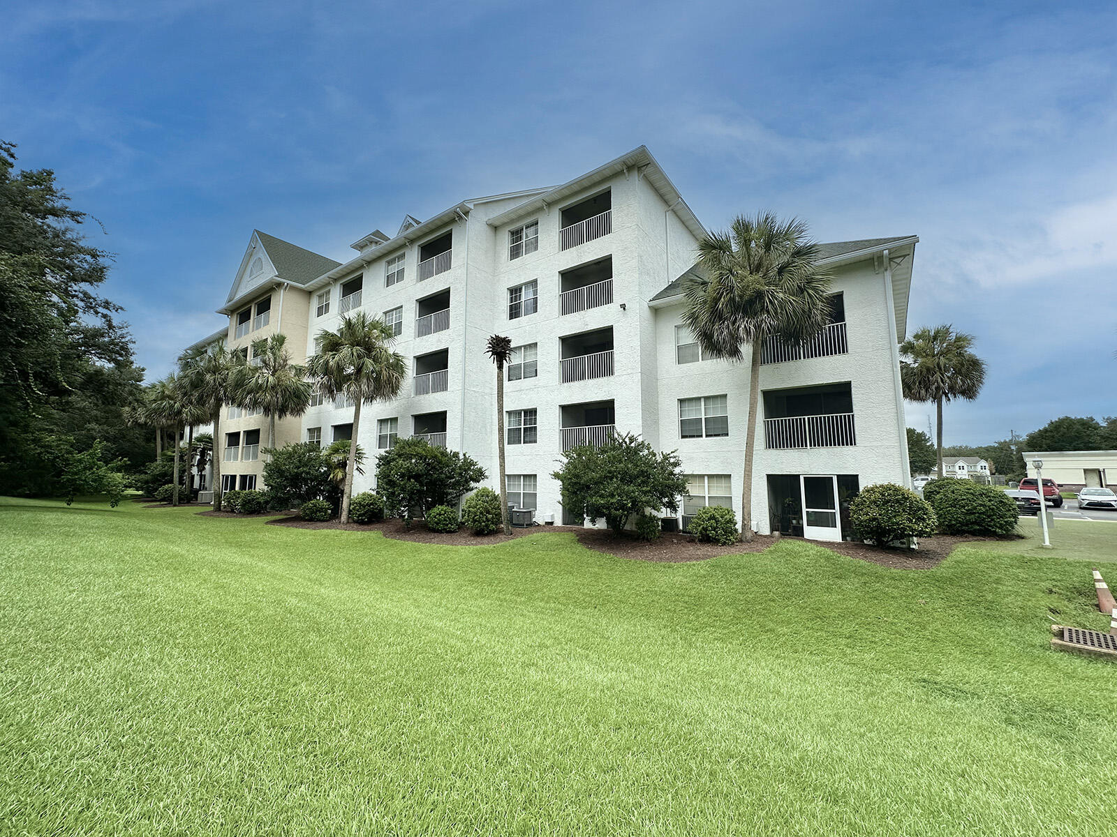 THE FLORIDA CLUB - Residential Lease