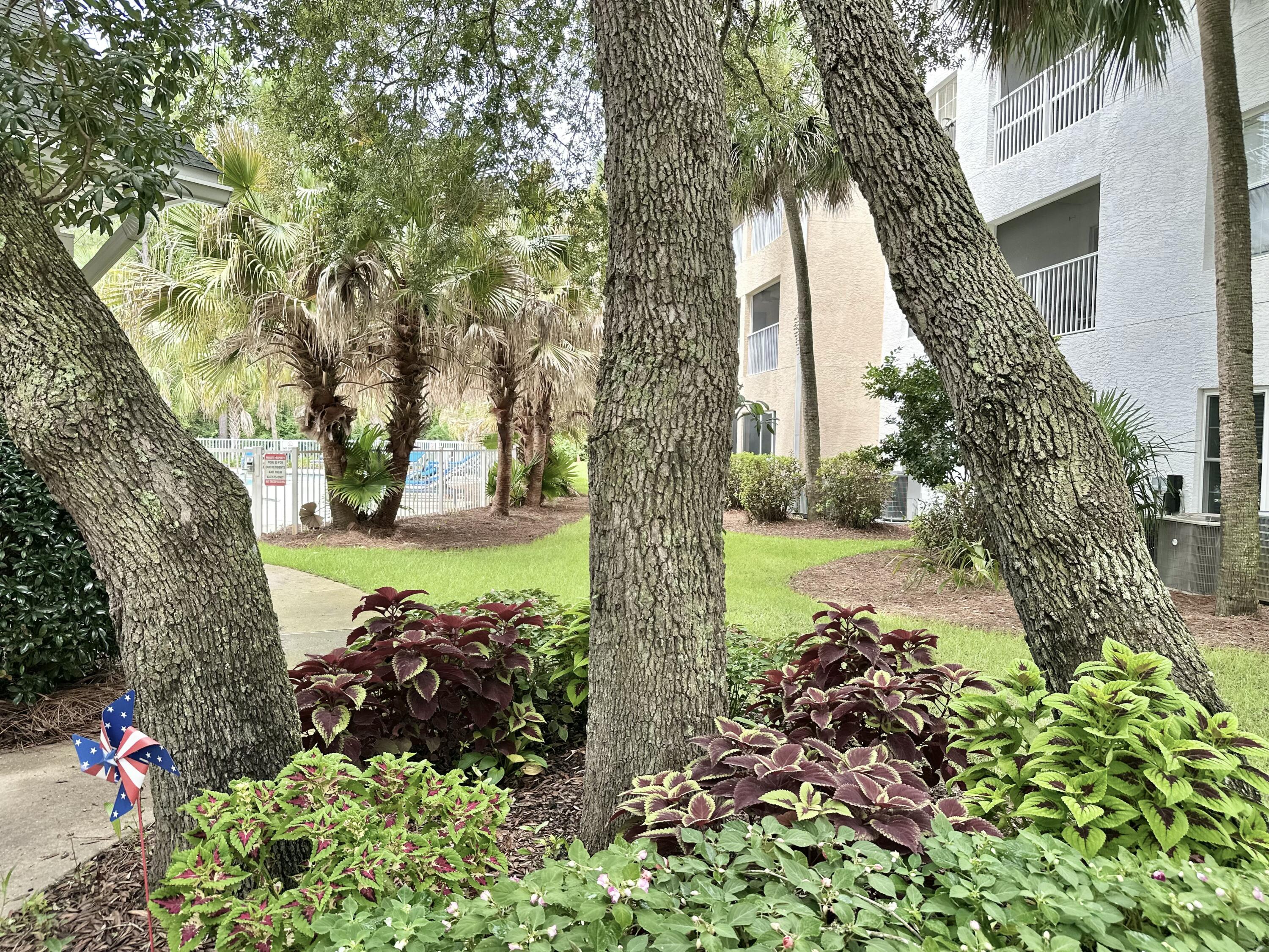 THE FLORIDA CLUB - Residential Lease