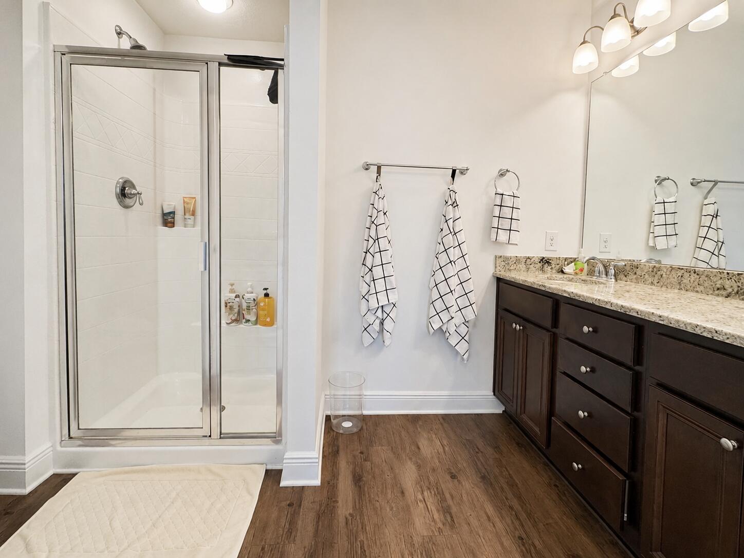 RESERVE POINTE - Residential