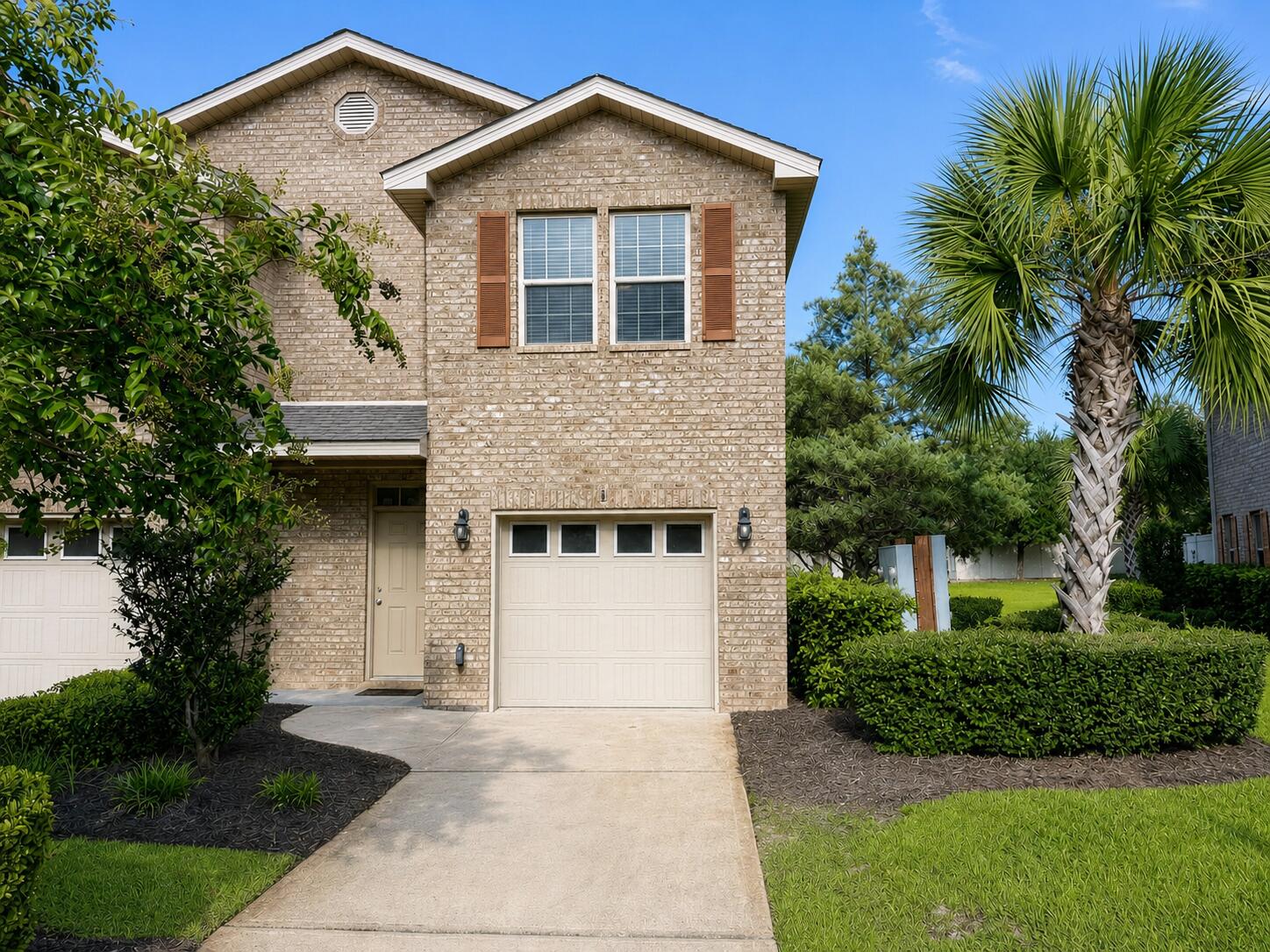 RESERVE POINTE - Residential